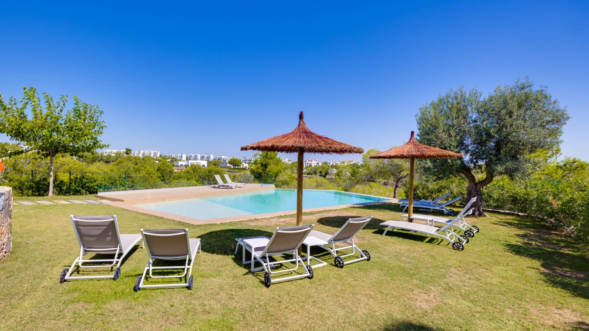 Återförsäljning - Lägenhet - Campoamor - Las Colinas Golf Club