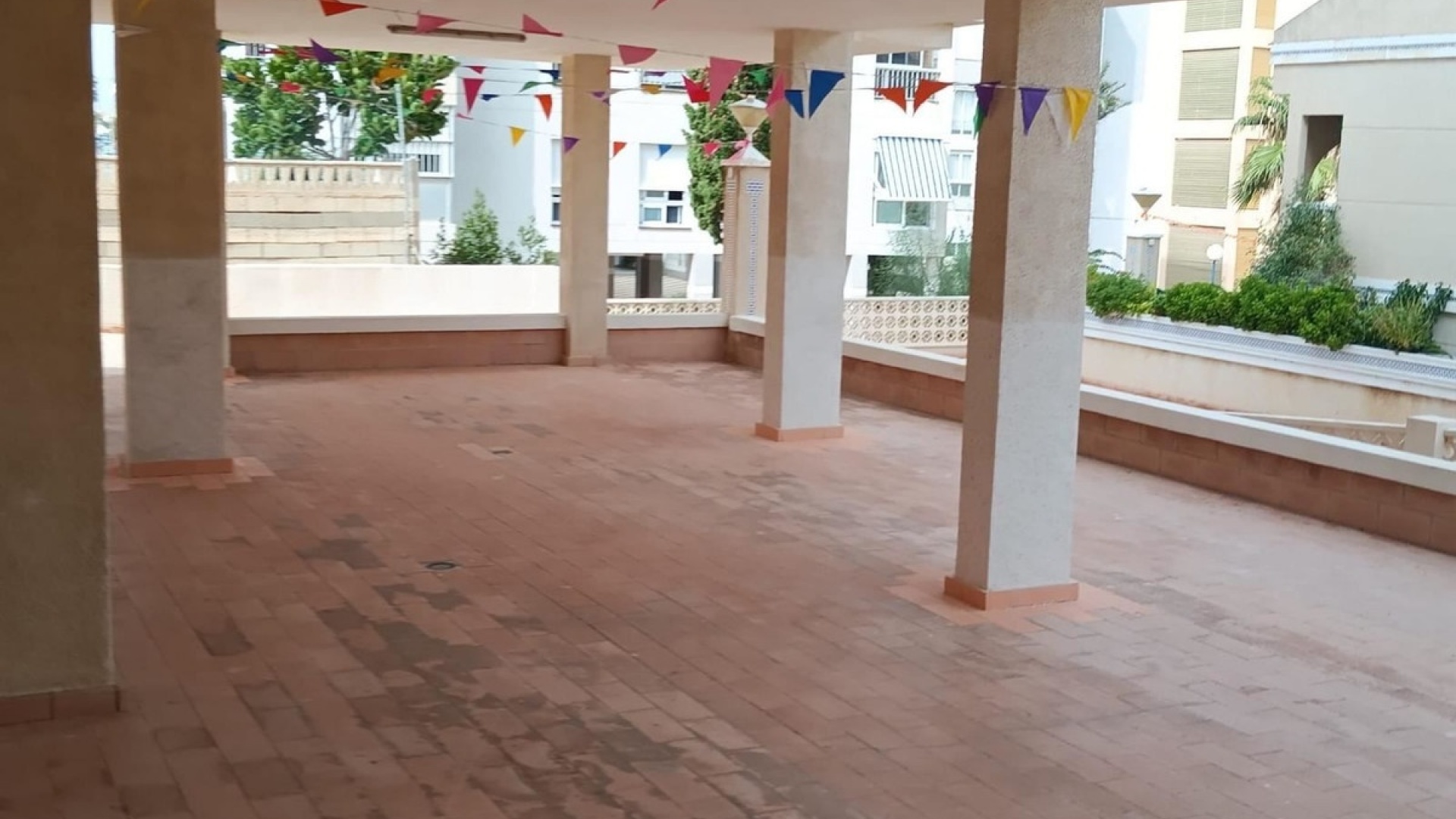 Återförsäljning - Lägenhet - Elche - Arenales del Sol