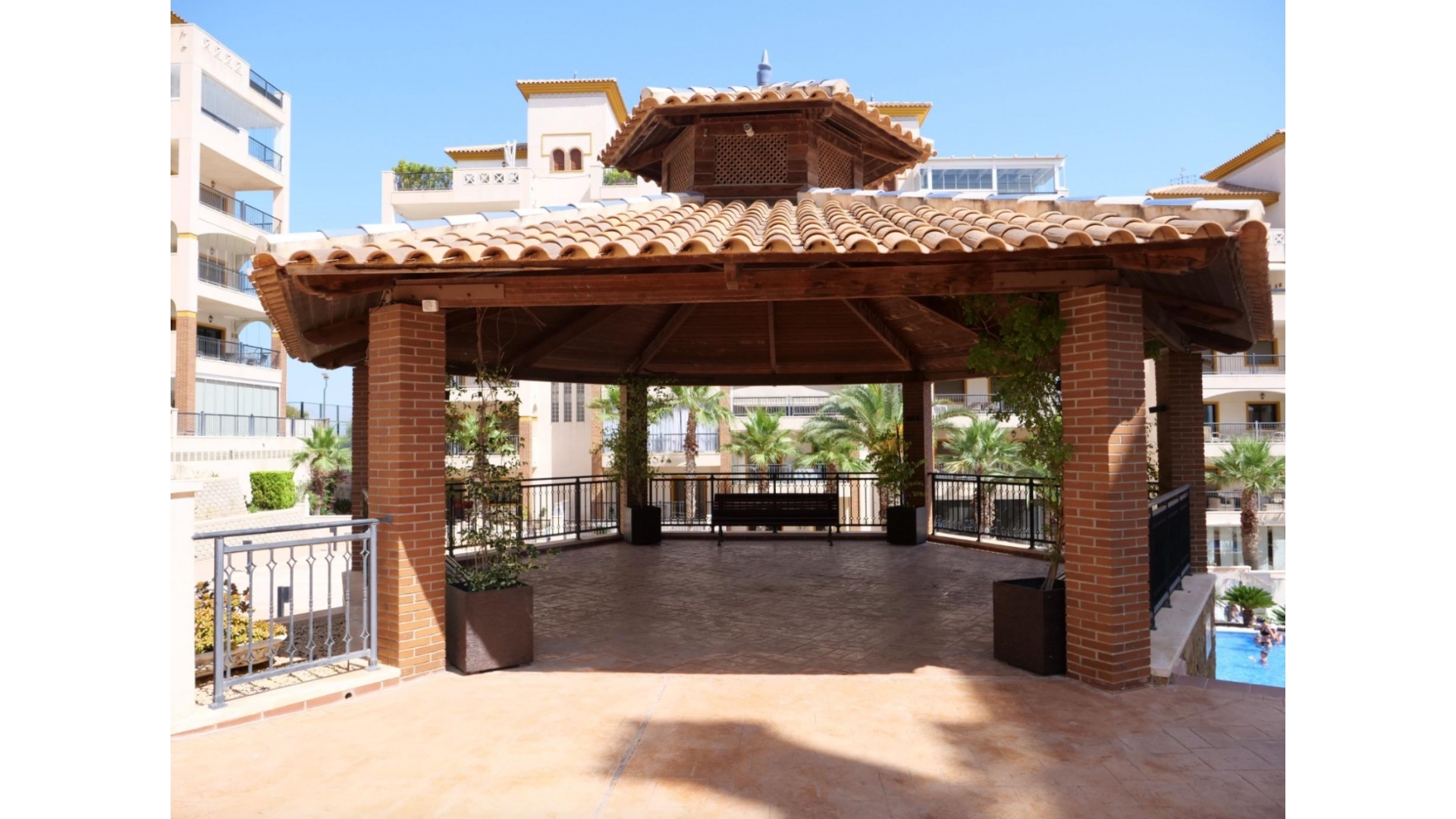 Återförsäljning - Lägenhet - Guardamar del Segura - Marjal Beach