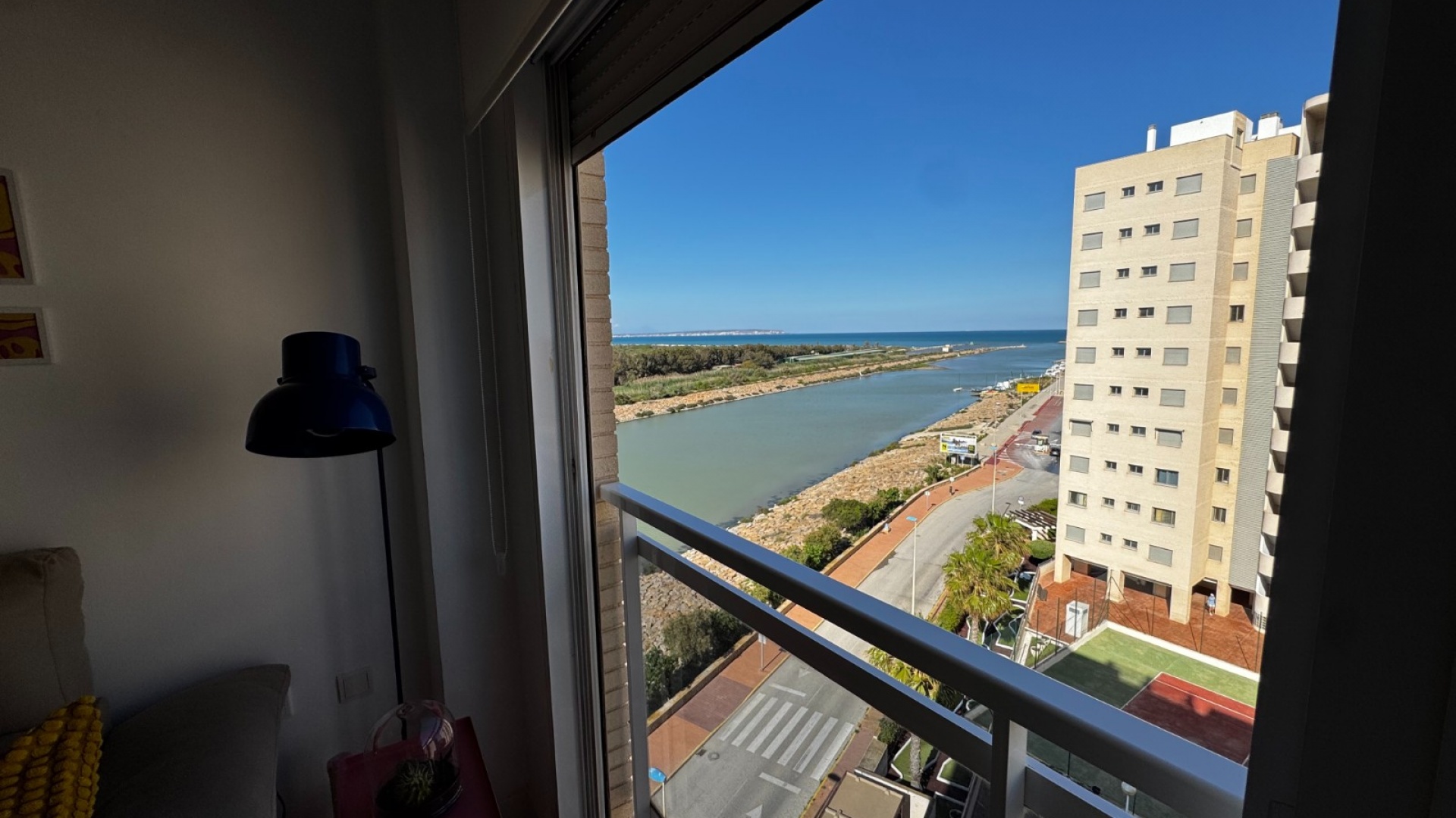 Återförsäljning - Lägenhet - Guardamar del Segura - Puerto Deportivo