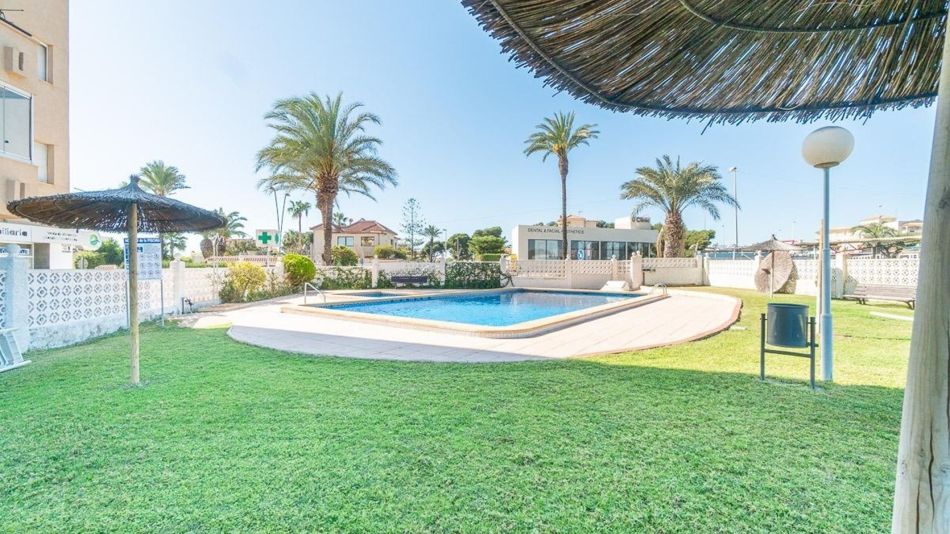 Återförsäljning - Lägenhet - La Zenia - beachside