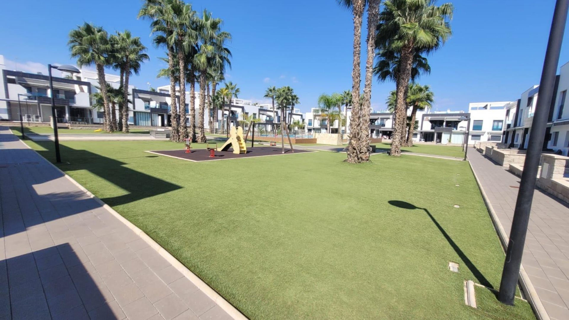 Återförsäljning - Lägenhet - La Zenia - oasis beach