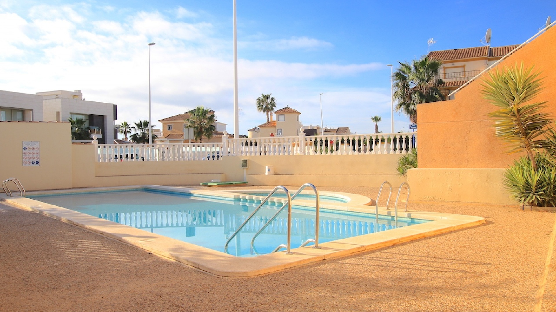 Återförsäljning - Lägenhet - La Zenia - Res. Sal y Mar