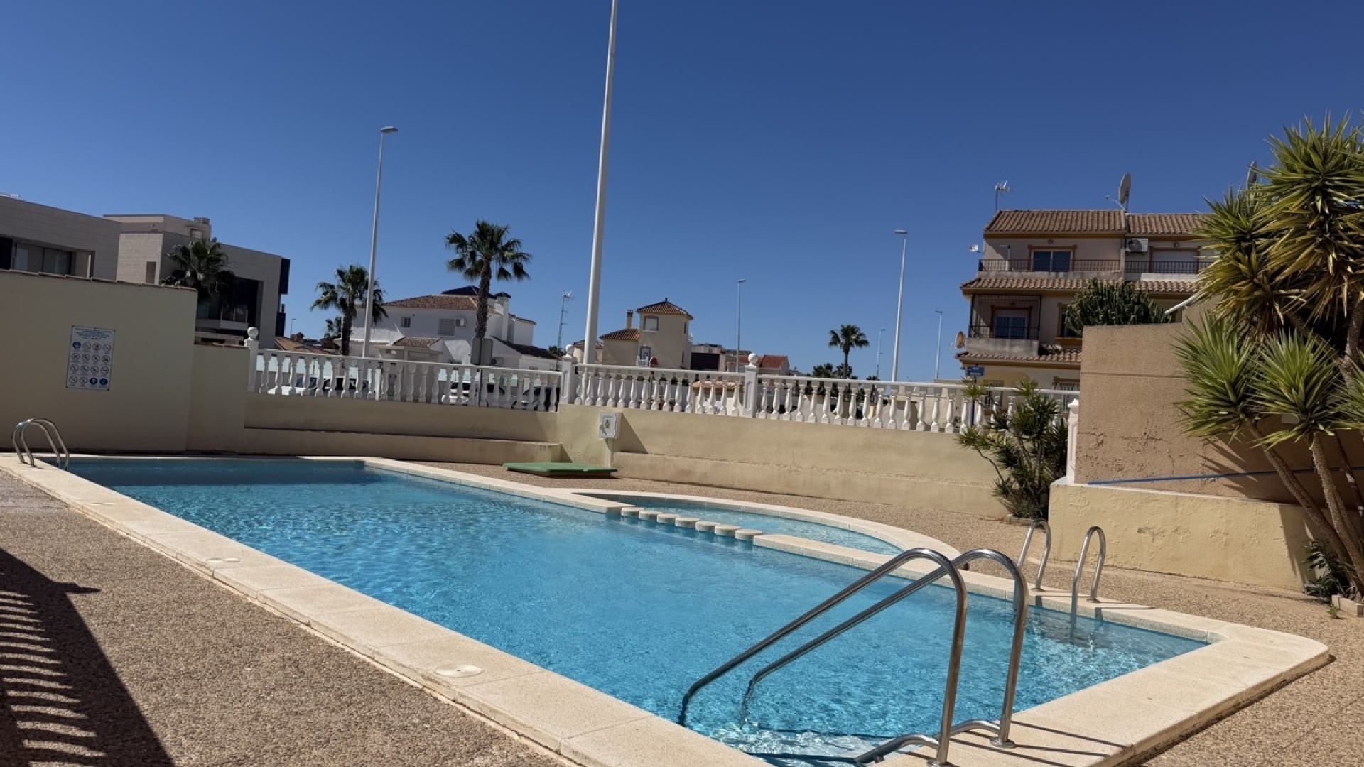 Återförsäljning - Lägenhet - La Zenia
