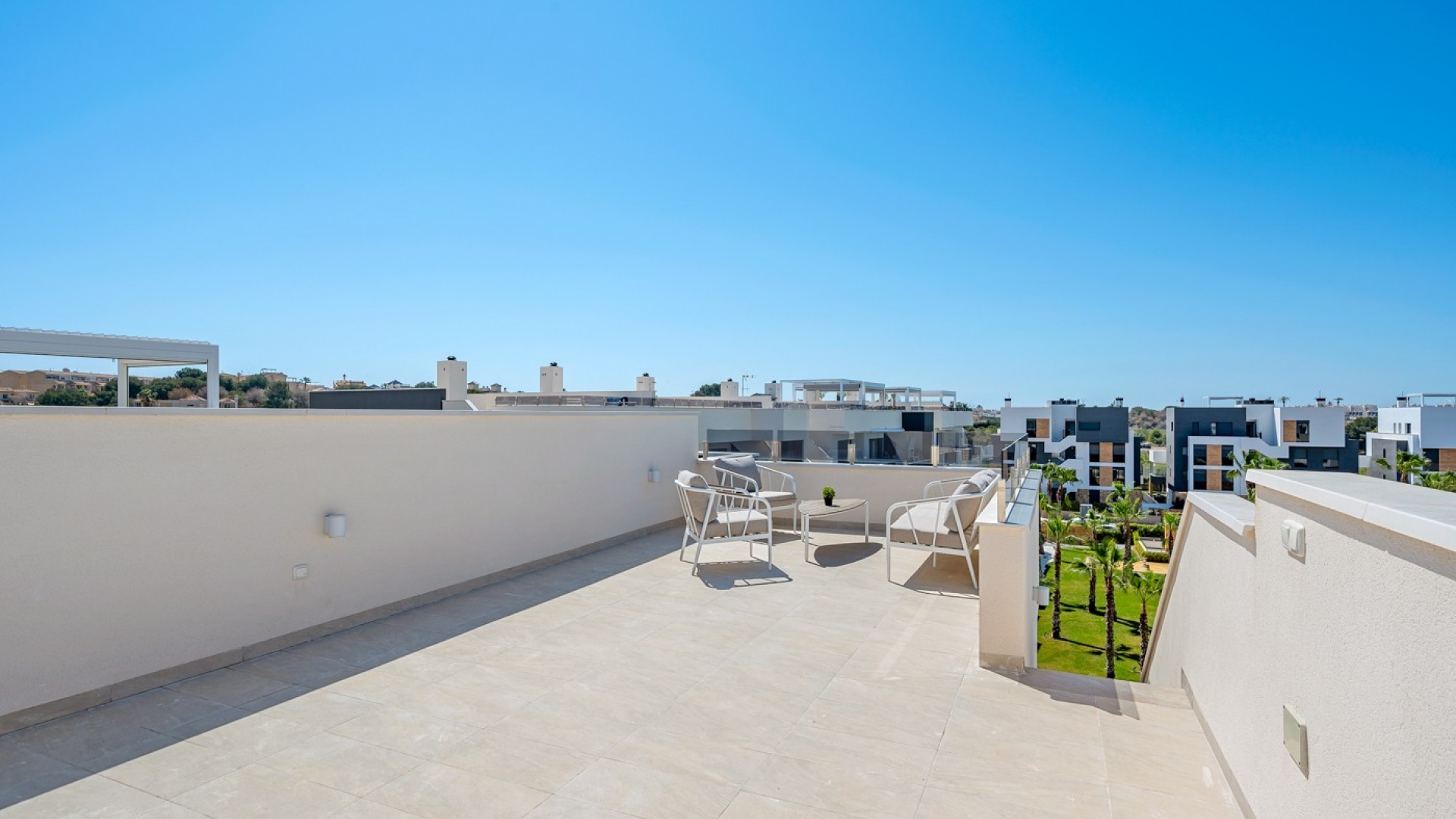 Återförsäljning - Lägenhet - Los Altos - Res. El Amanecer