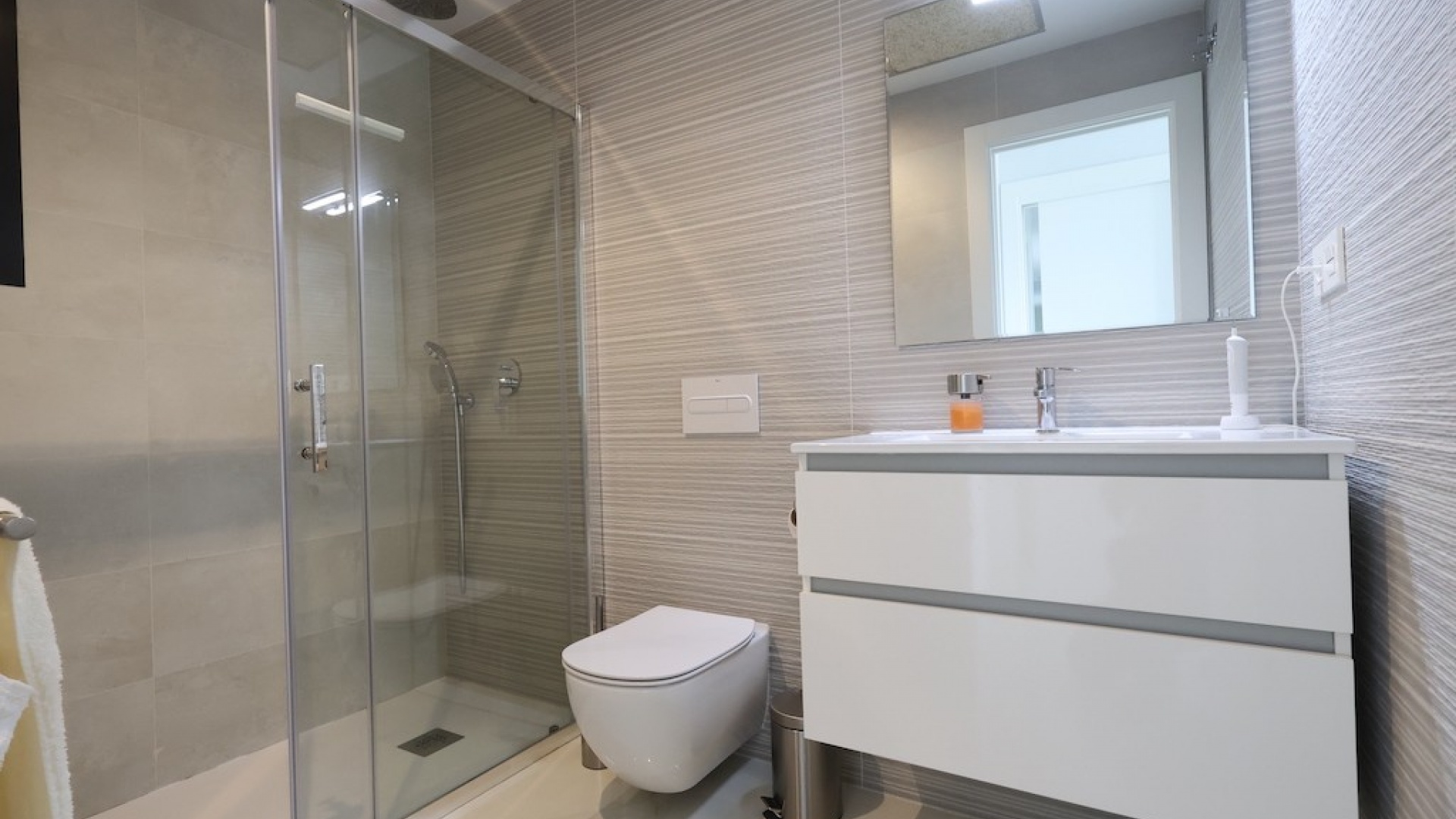 Återförsäljning - Lägenhet - Los Altos