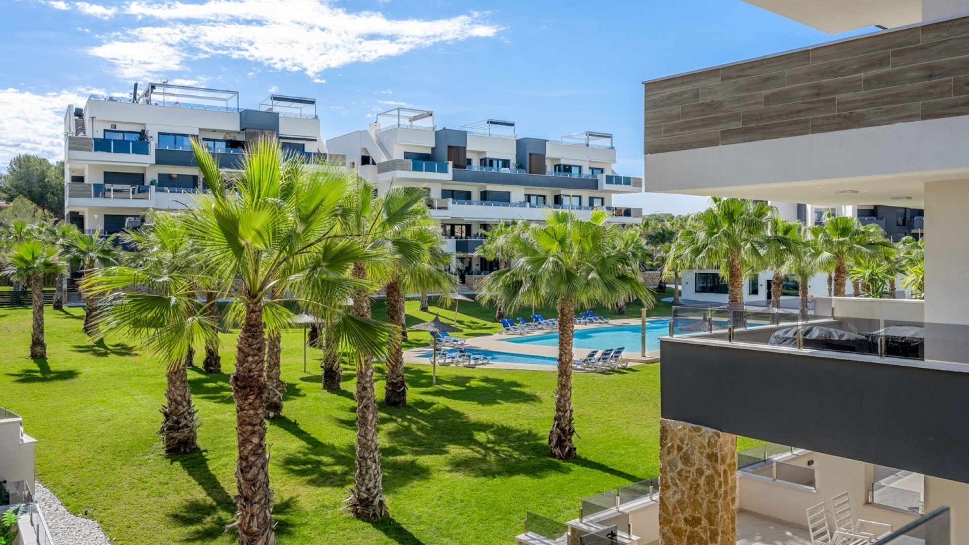 Återförsäljning - Lägenhet - Los Altos