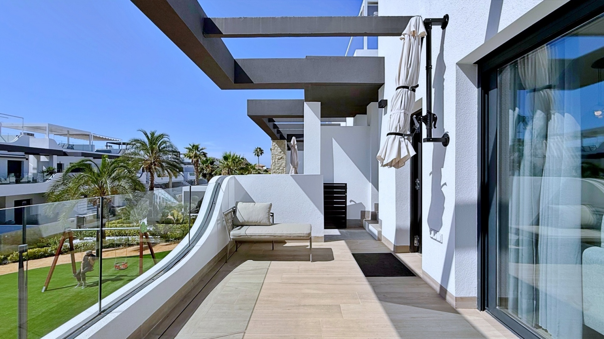 Återförsäljning - Lägenhet - Orihuela Costa - Punta Prima
