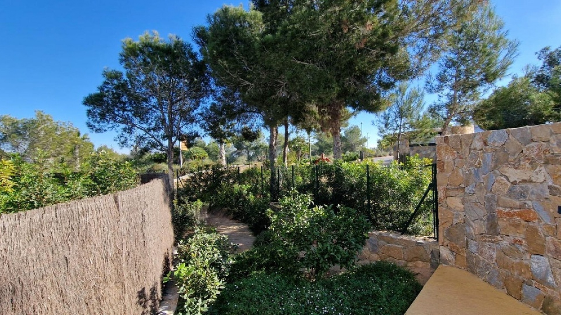 Återförsäljning - Lägenhet - Orihuela - Las Colinas Golf Resort