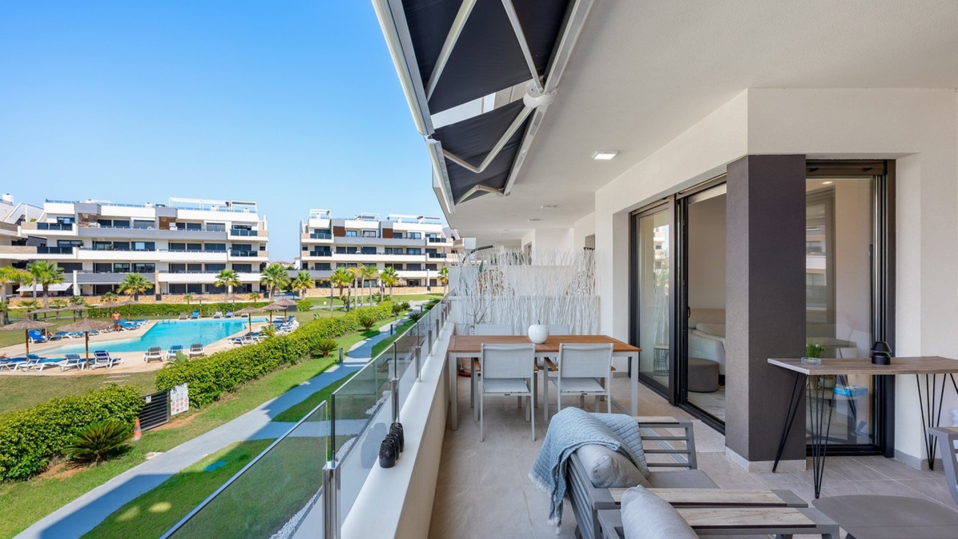 Återförsäljning - Lägenhet - Orihuela - Playa Flamenca