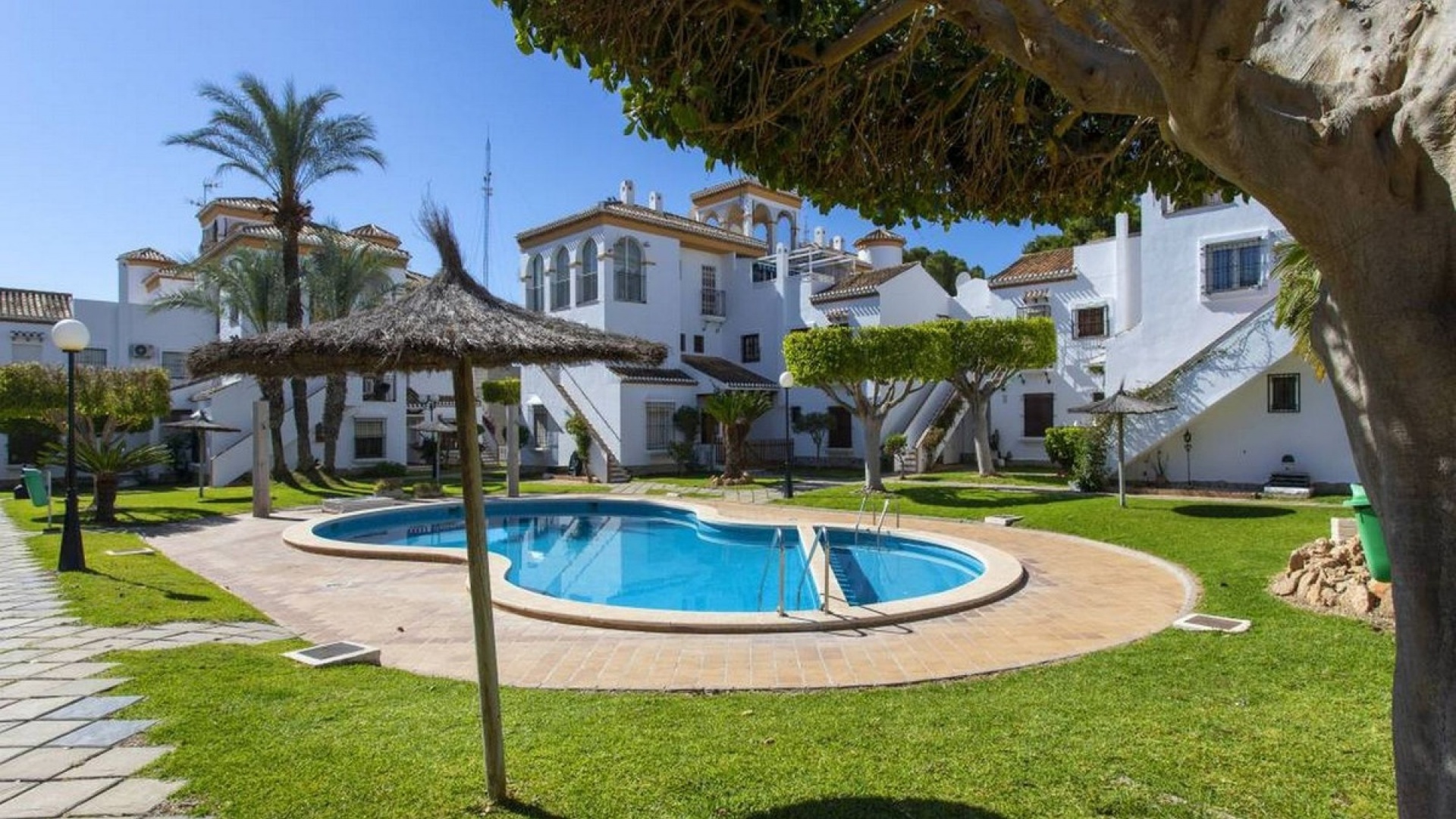 Återförsäljning - Lägenhet - Orihuela - Playa Flamenca