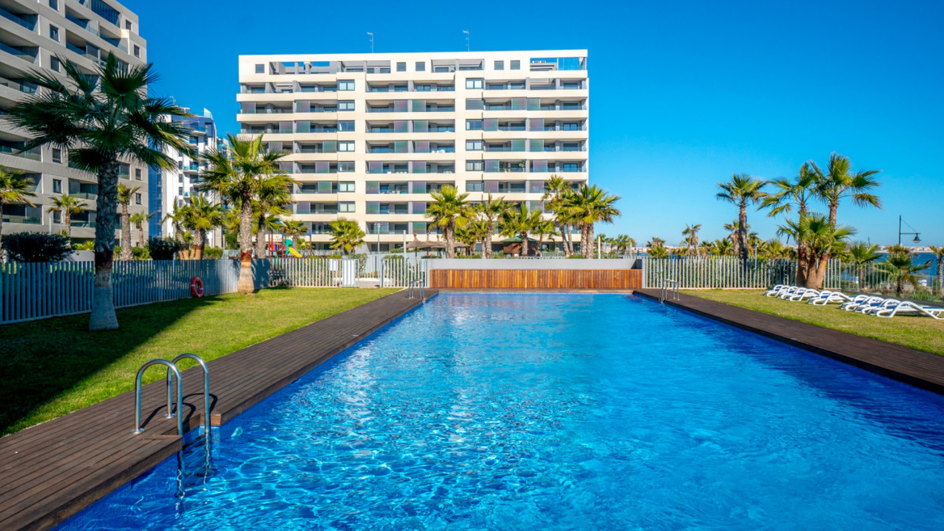 Återförsäljning - Lägenhet - Orihuela - Punta Prima