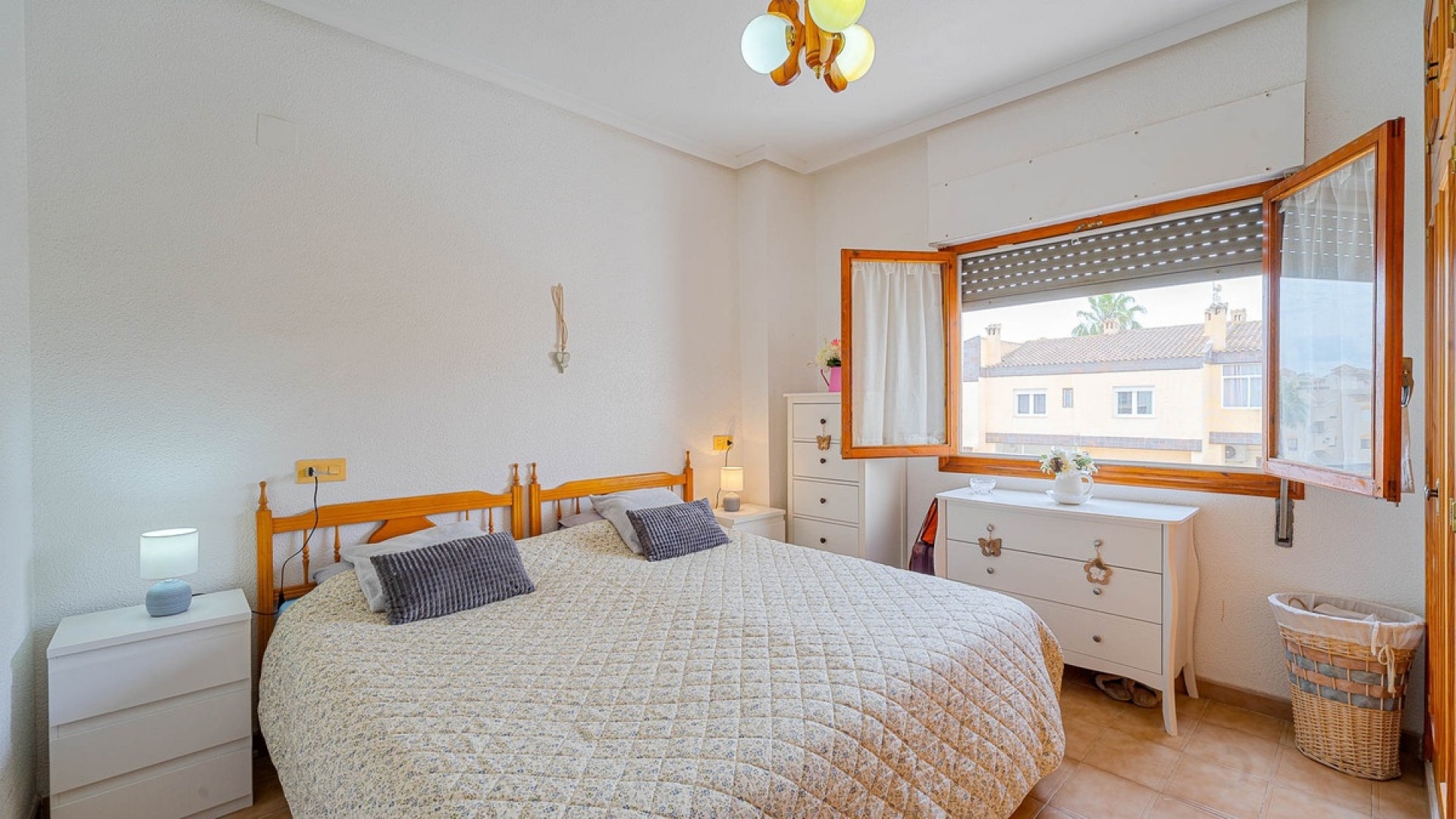 Återförsäljning - Lägenhet - Orihuela - Punta Prima