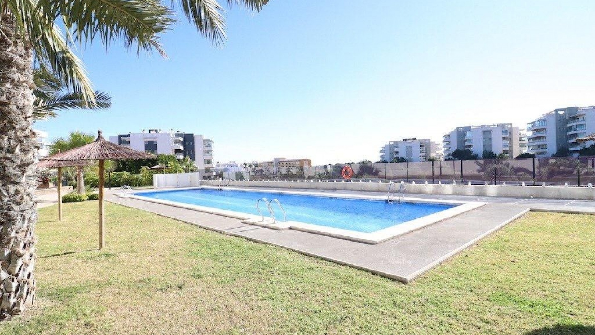 Återförsäljning - Lägenhet - Orihuela - Villamartin
