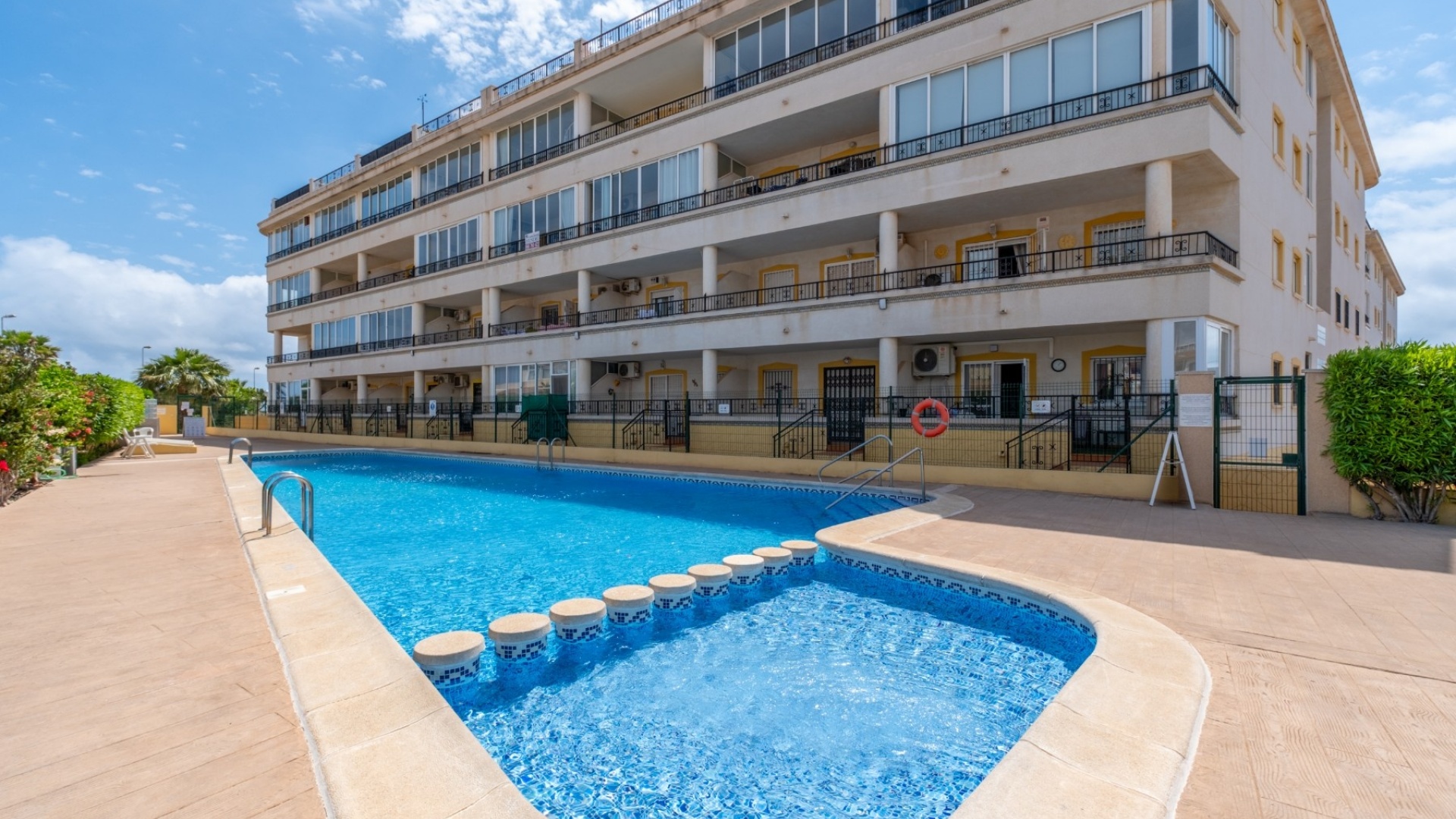 Återförsäljning - Lägenhet - Playa Flamenca - la mirada