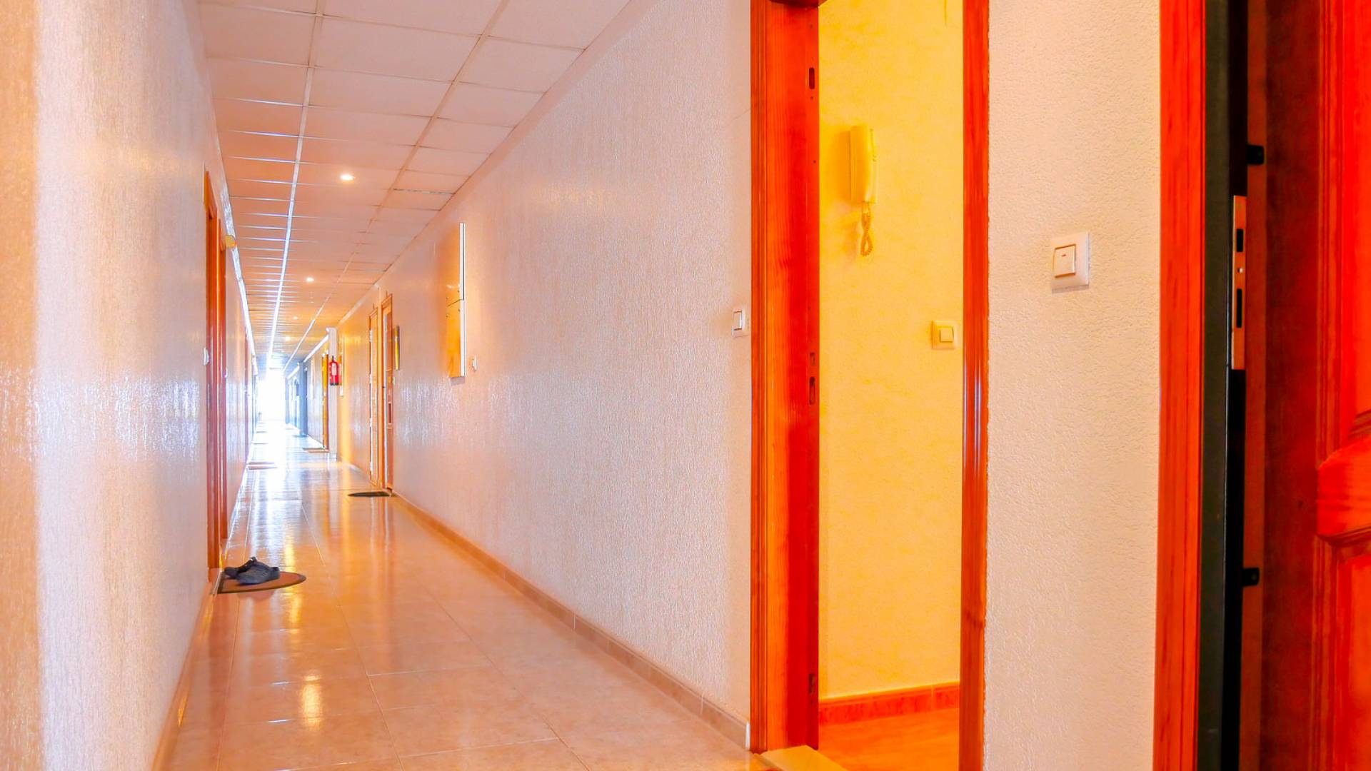 Återförsäljning - Lägenhet - Playa Flamenca - la mirada