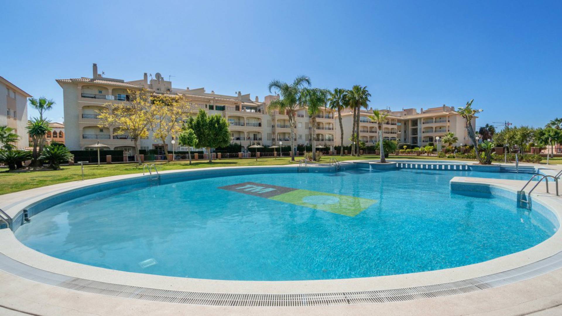 Återförsäljning - Lägenhet - Playa Flamenca - Laguna Golf