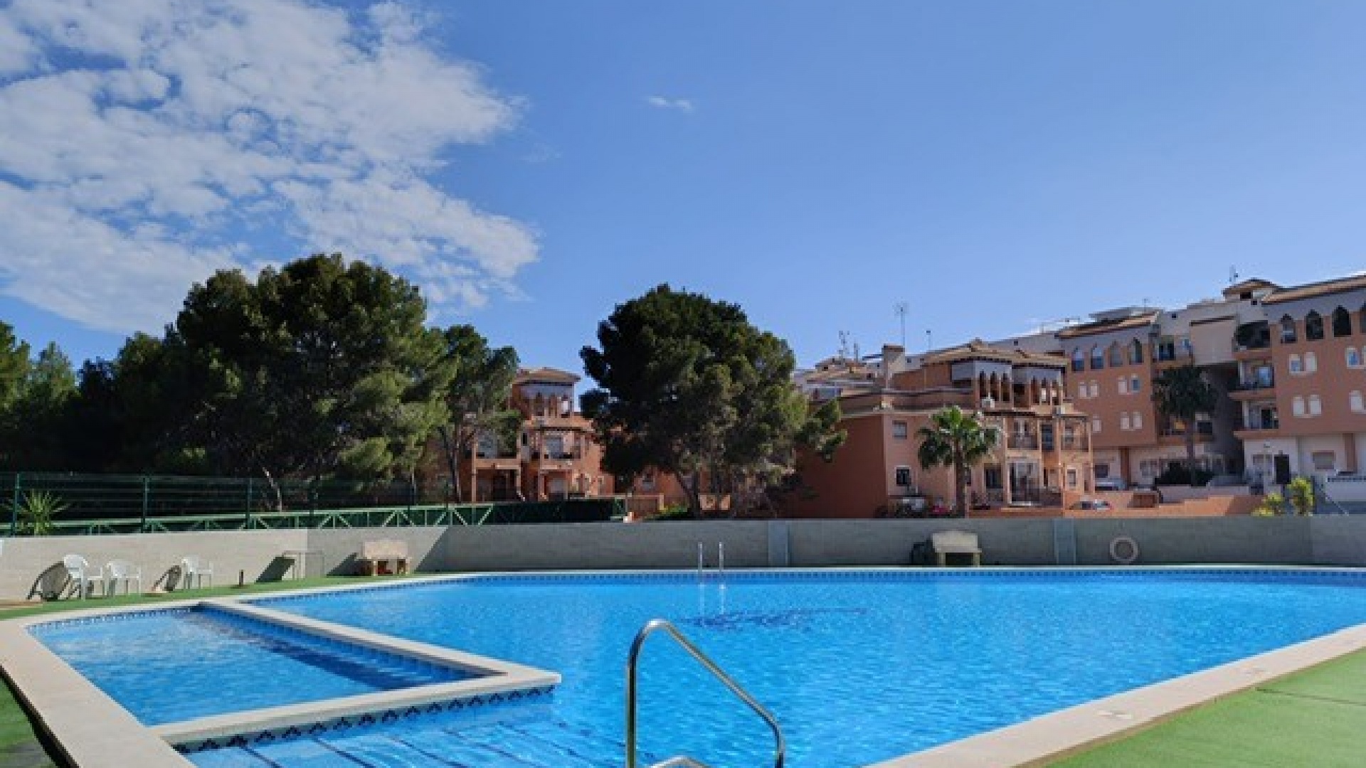 Återförsäljning - Lägenhet - Playa Flamenca - parque del duque