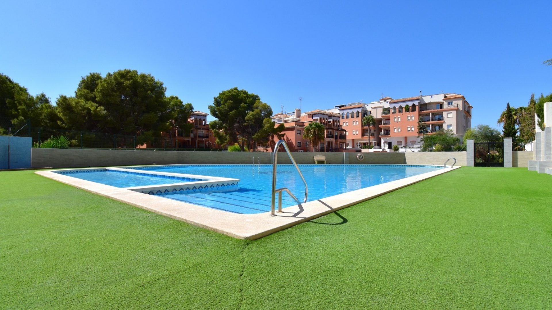 Återförsäljning - Lägenhet - Playa Flamenca - parque del duque
