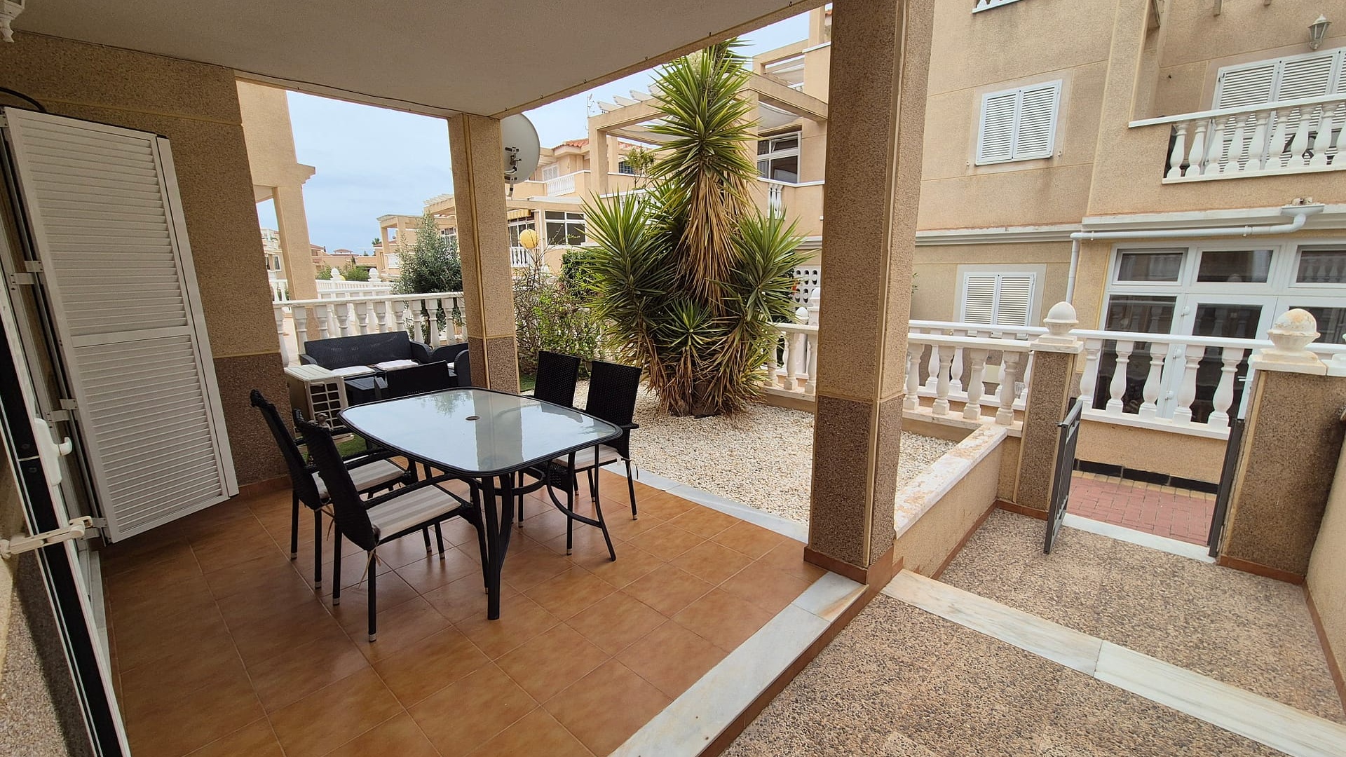 Återförsäljning - Lägenhet - Playa Flamenca - zeniamar