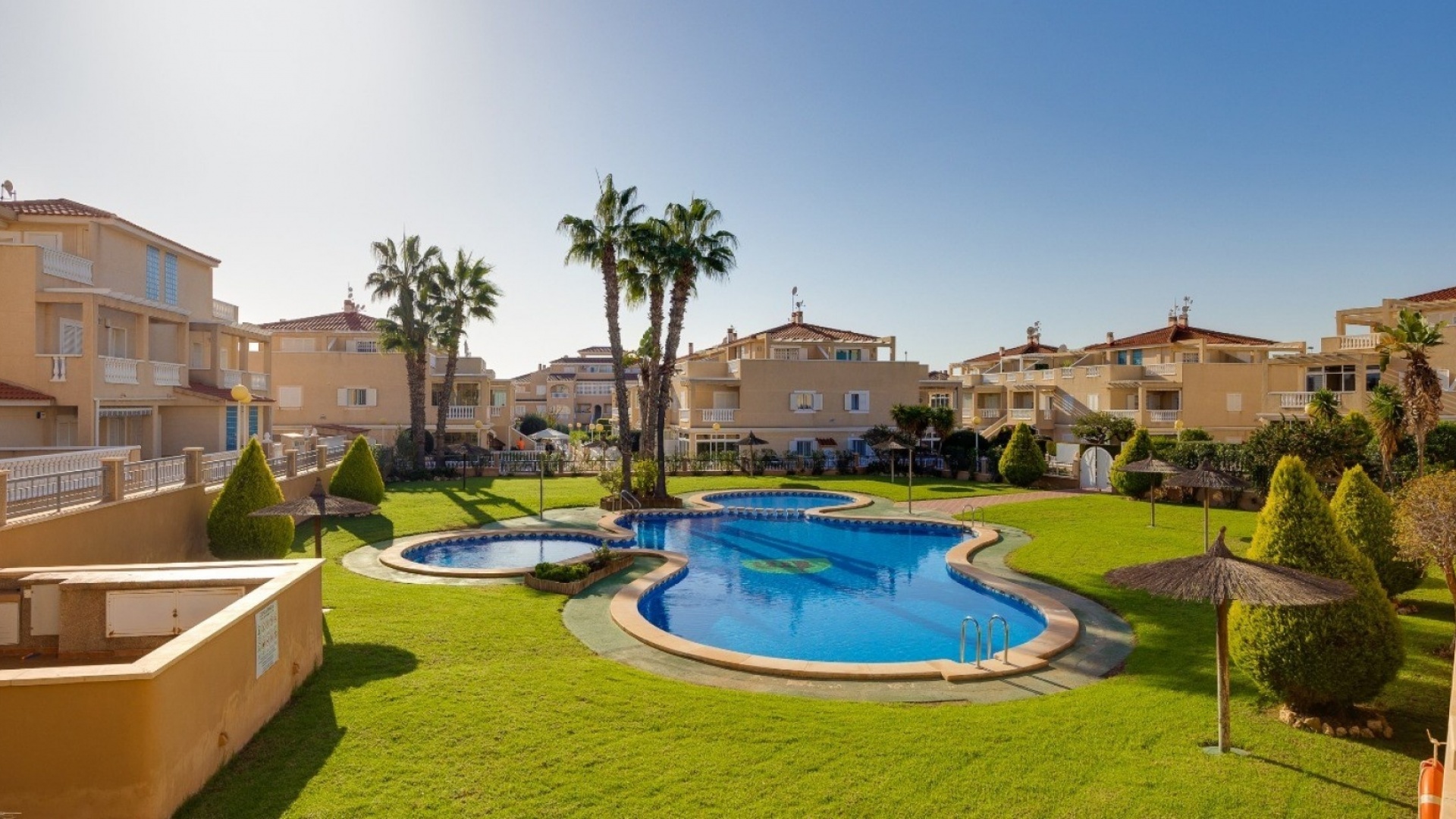 Återförsäljning - Lägenhet - Playa Flamenca - zeniamar