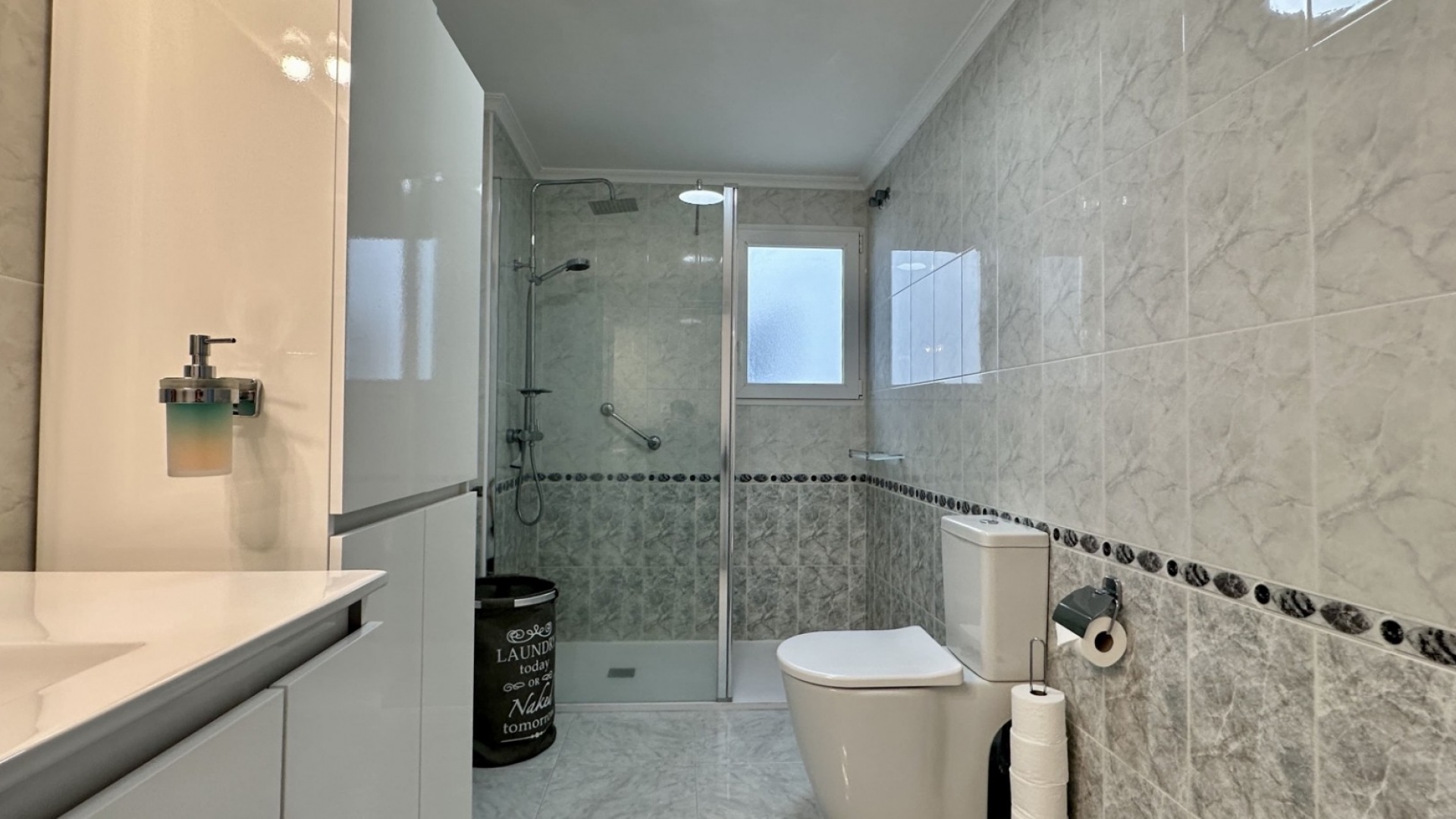 Återförsäljning - Lägenhet - Playa Flamenca