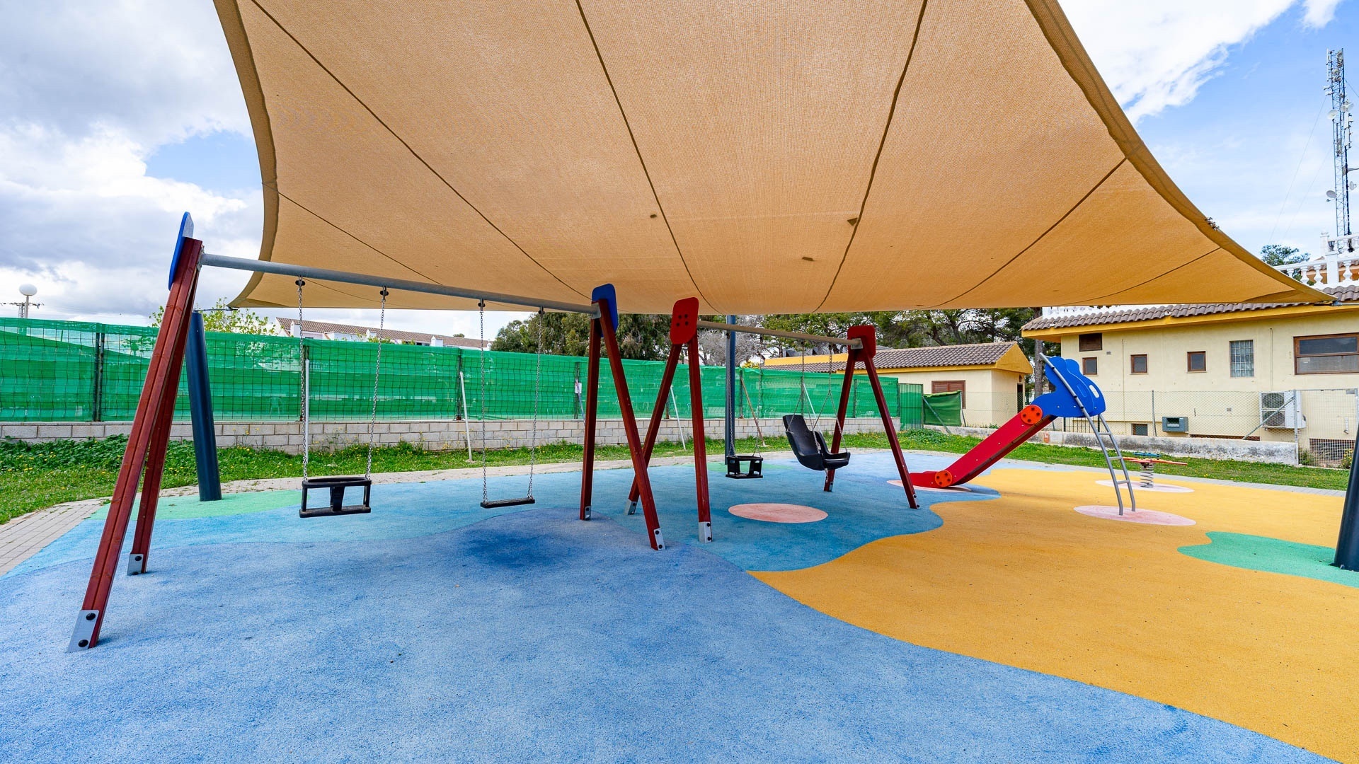 Återförsäljning - Lägenhet - Punta Prima - Las Barcas