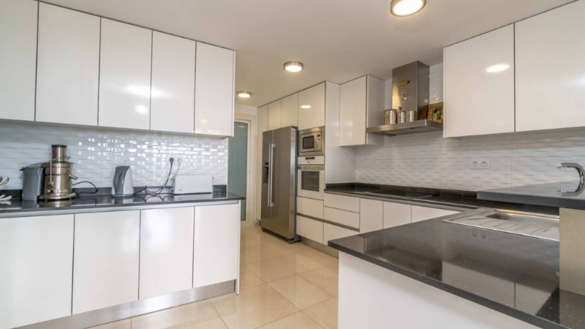 Återförsäljning - Lägenhet - Punta Prima - Res. Sea Senses