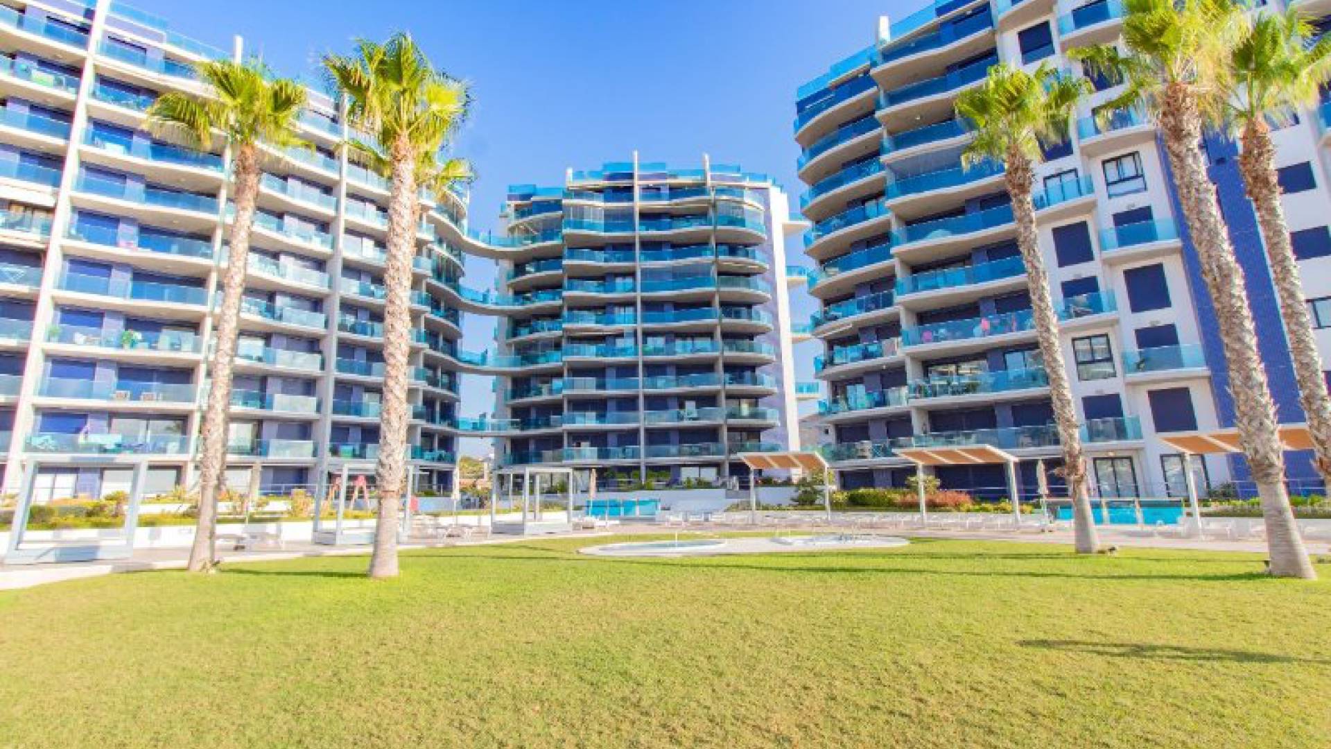 Återförsäljning - Lägenhet - Punta Prima - Res. Sea Senses