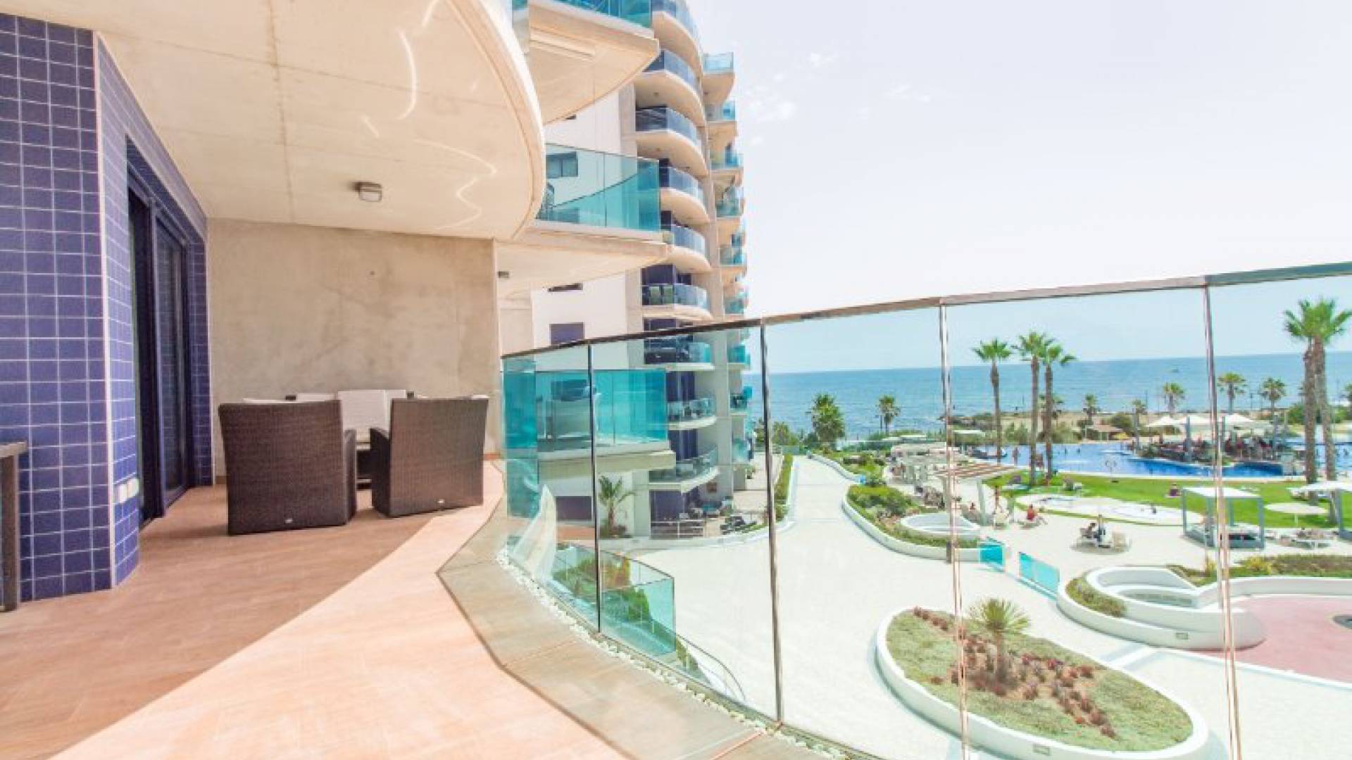 Återförsäljning - Lägenhet - Punta Prima - Res. Sea Senses