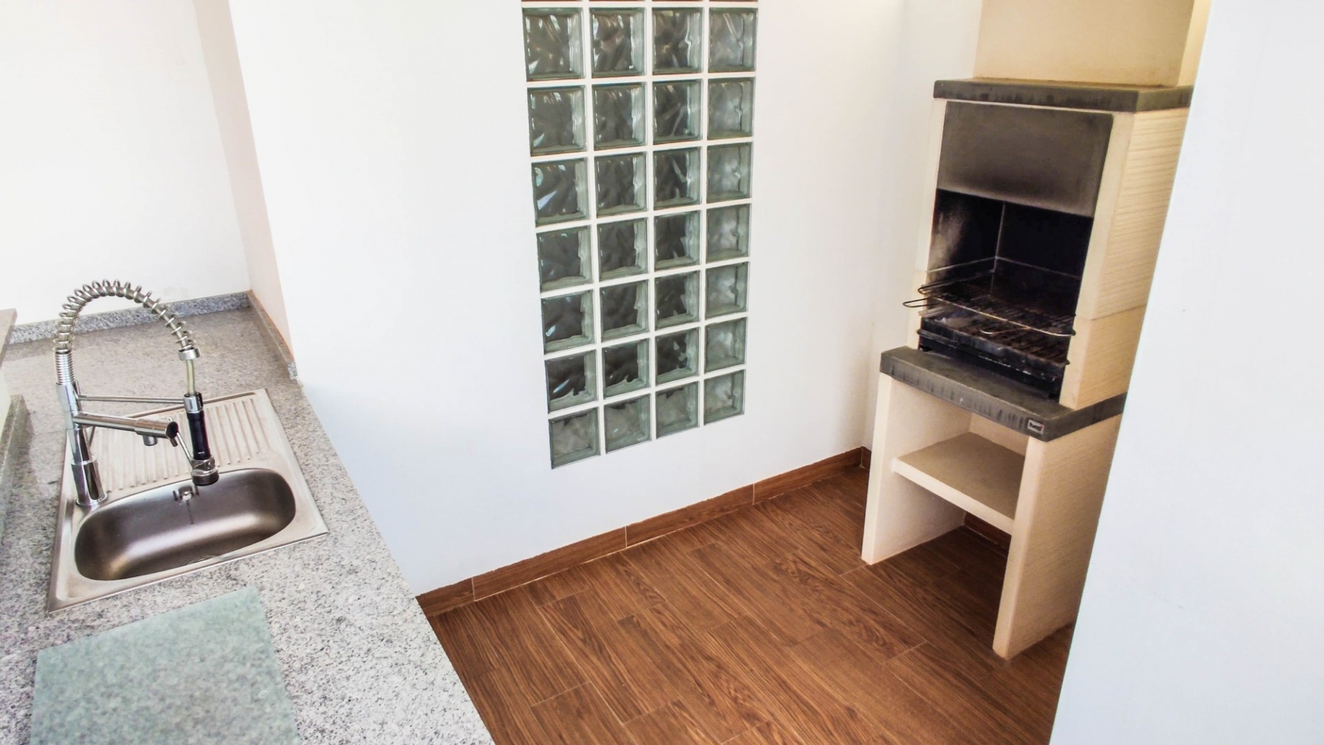 Återförsäljning - Lägenhet - Punta Prima - Res. Sea Senses