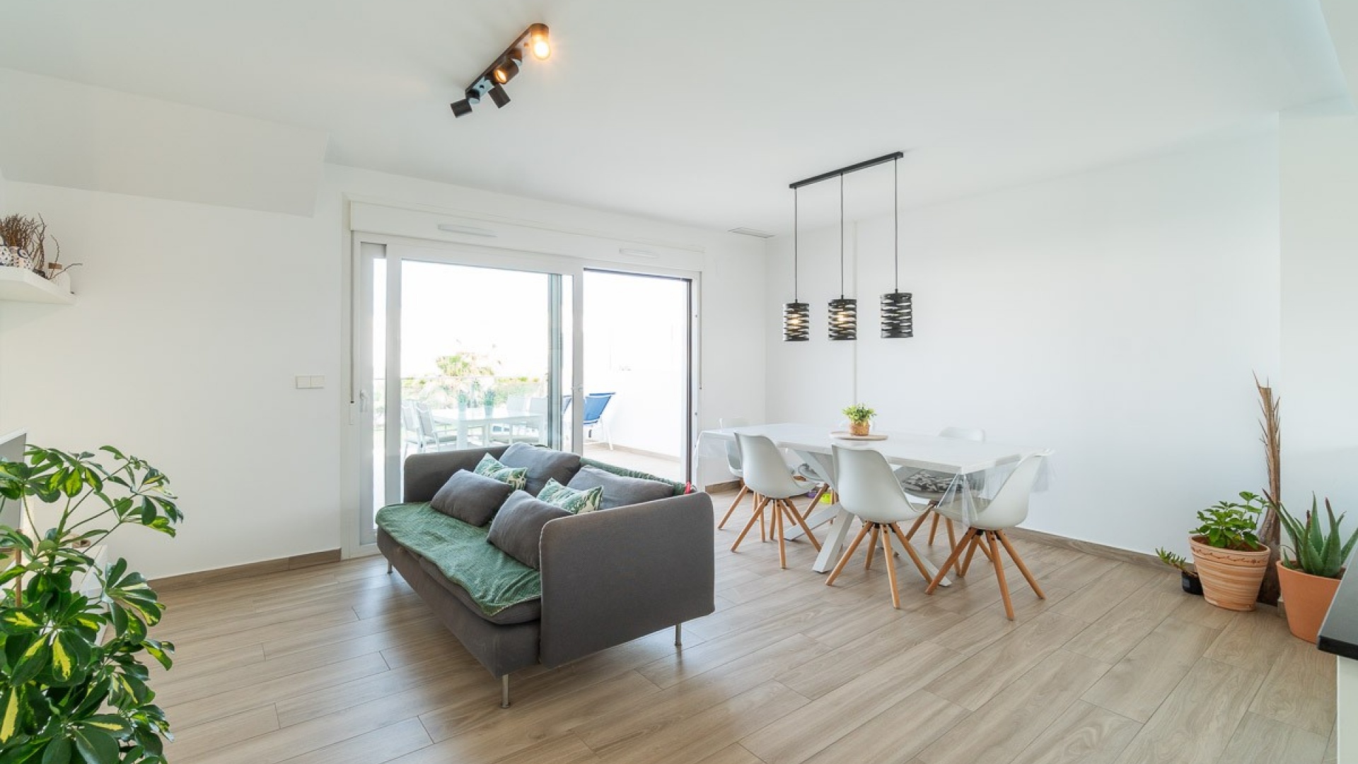 Återförsäljning - Lägenhet - San Miguel de Salinas - Capri Apartments