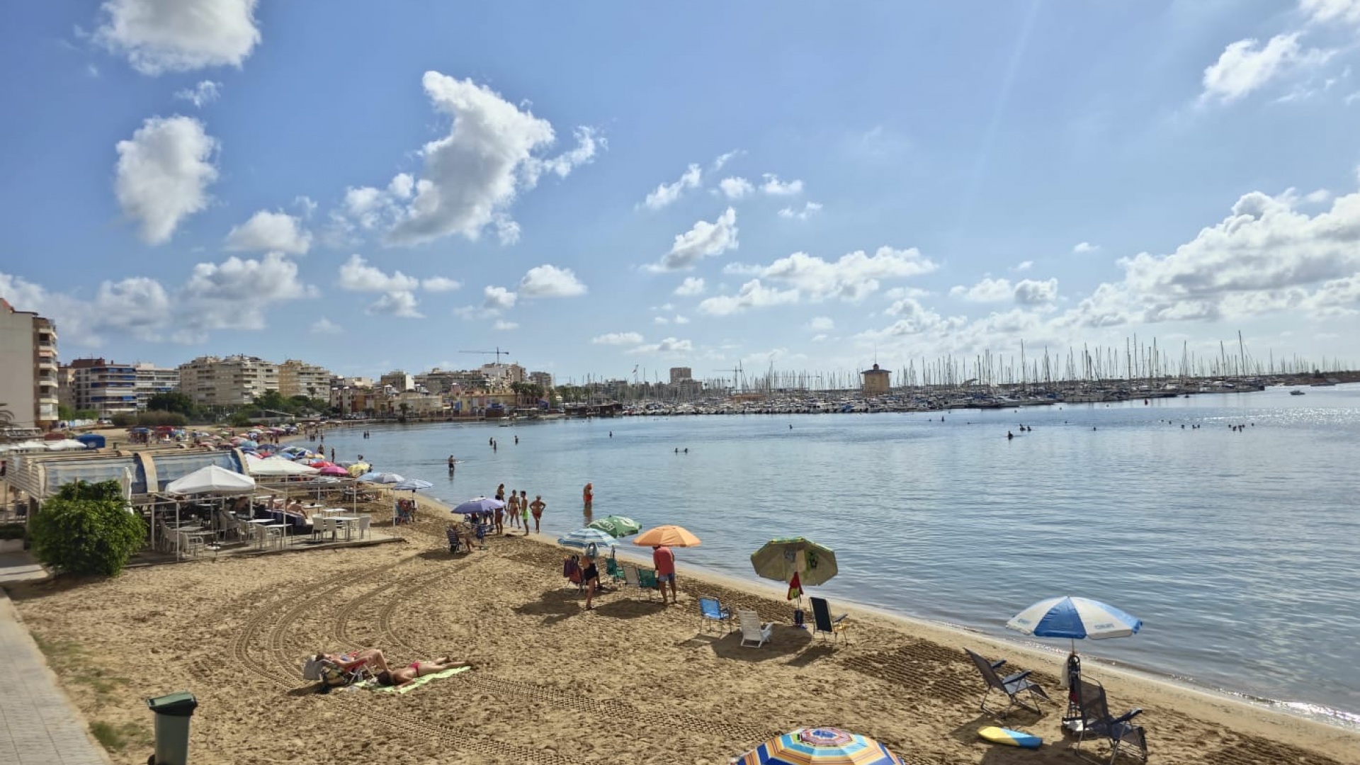Återförsäljning - Lägenhet - Torrevieja - 1st line to the sea