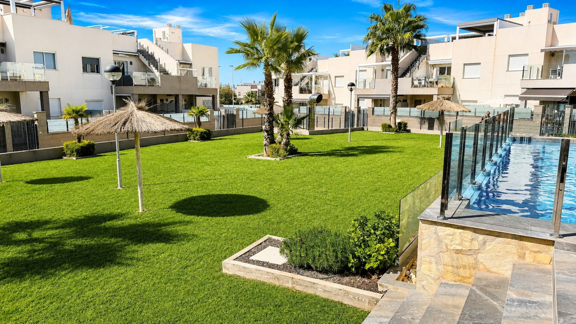 Återförsäljning - Lägenhet - Torrevieja - Aguas Nuevas