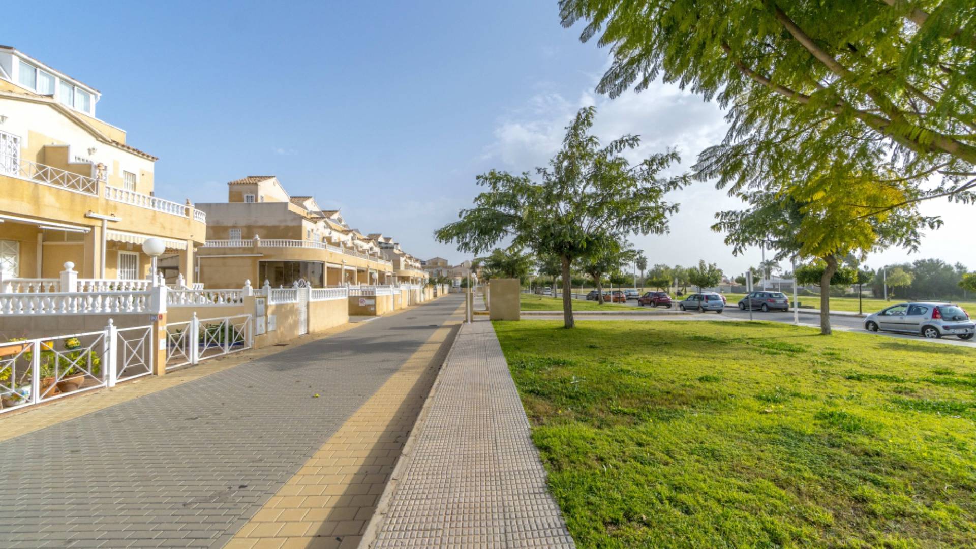 Återförsäljning - Lägenhet - Torrevieja - Baños de Europa