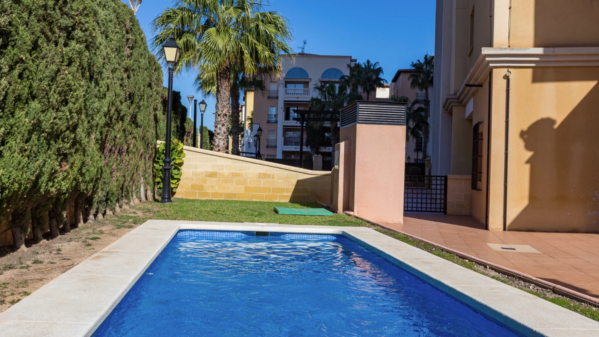 Återförsäljning - Lägenhet - Torrevieja - Beachside Torrevieja