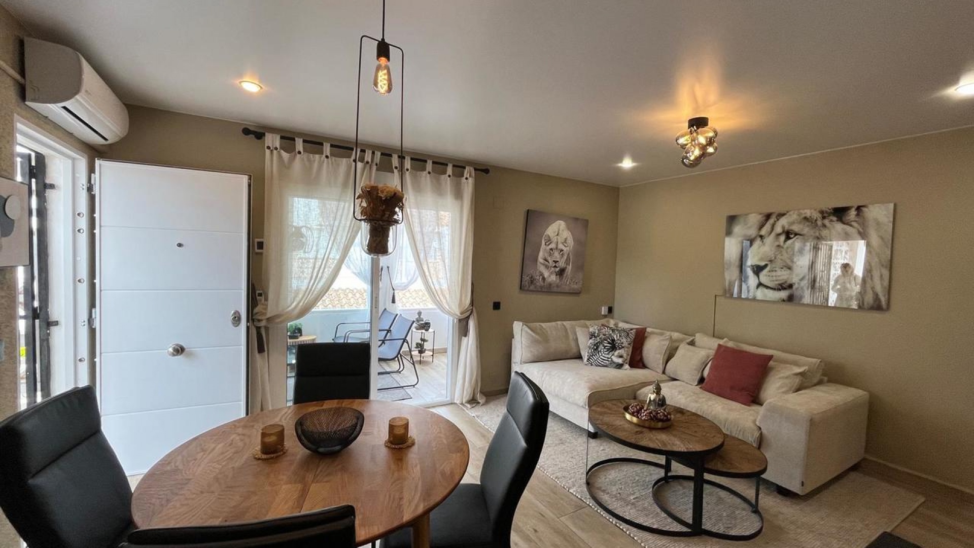 Återförsäljning - Lägenhet - Torrevieja - Beachside Torrevieja