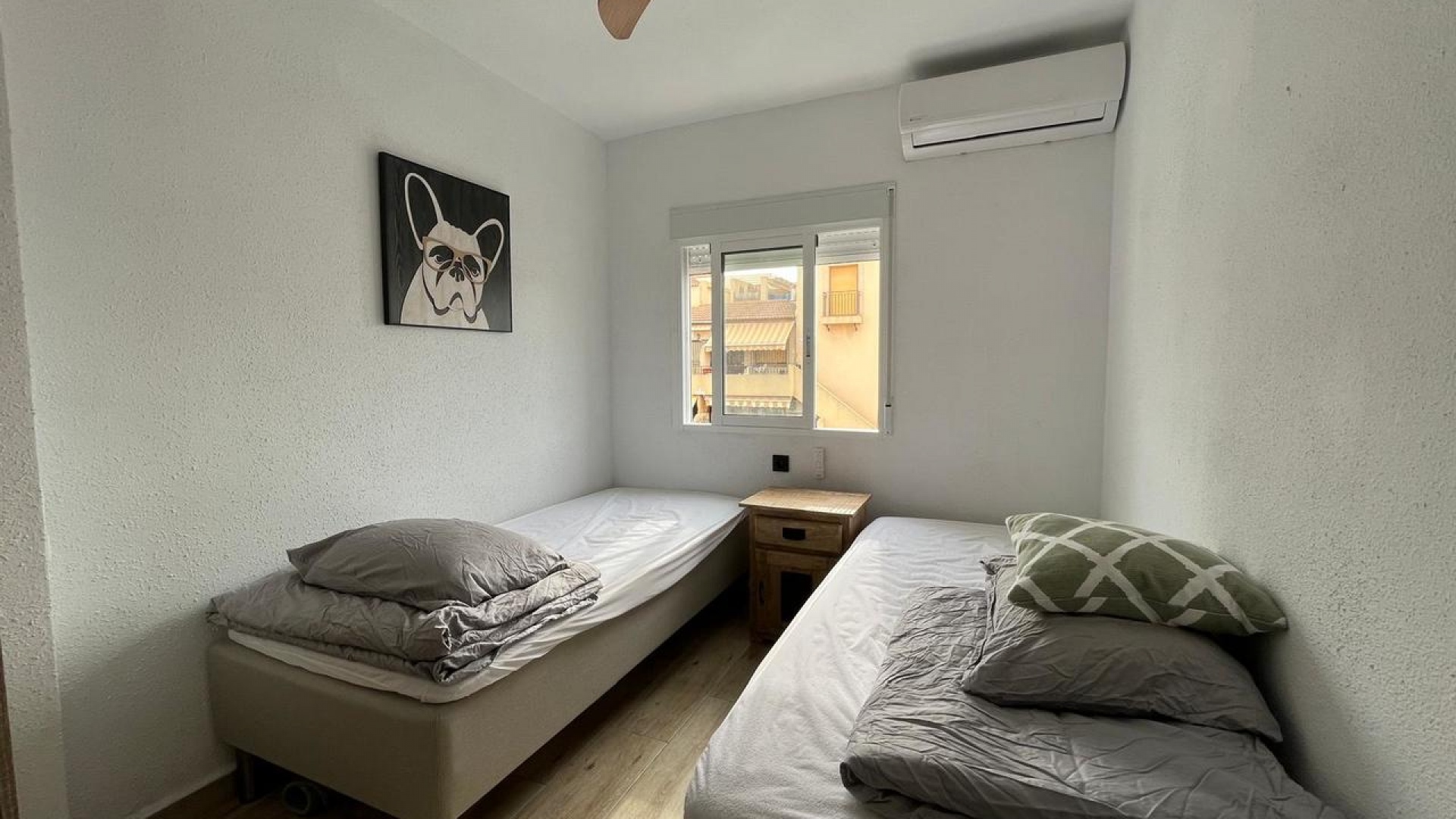 Återförsäljning - Lägenhet - Torrevieja - Beachside Torrevieja