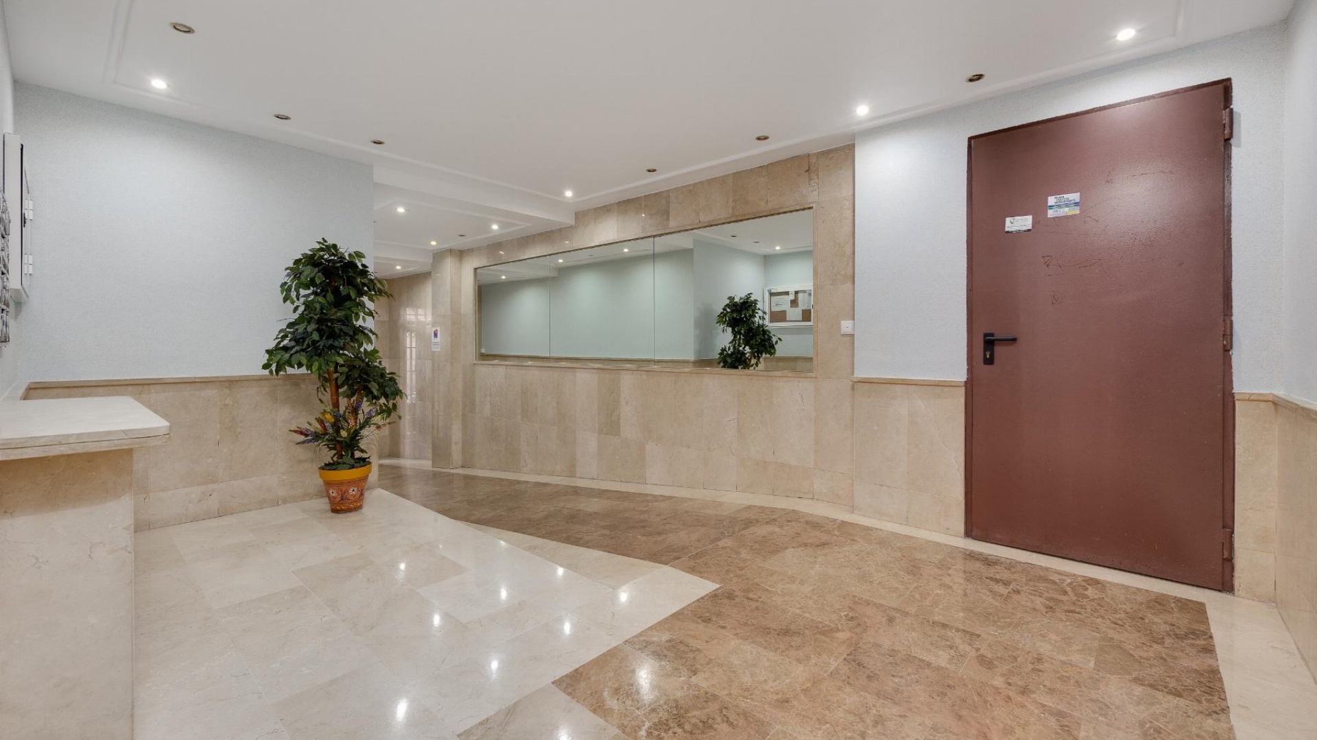 Återförsäljning - Lägenhet - Torrevieja - Beachside Torrevieja