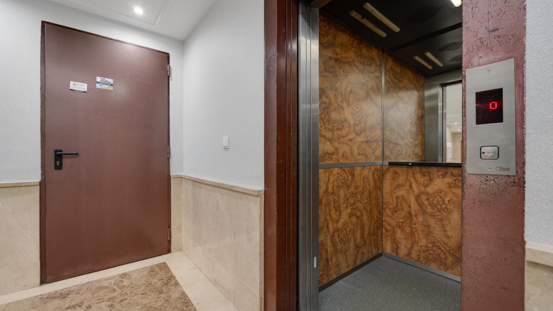 Återförsäljning - Lägenhet - Torrevieja - Beachside Torrevieja