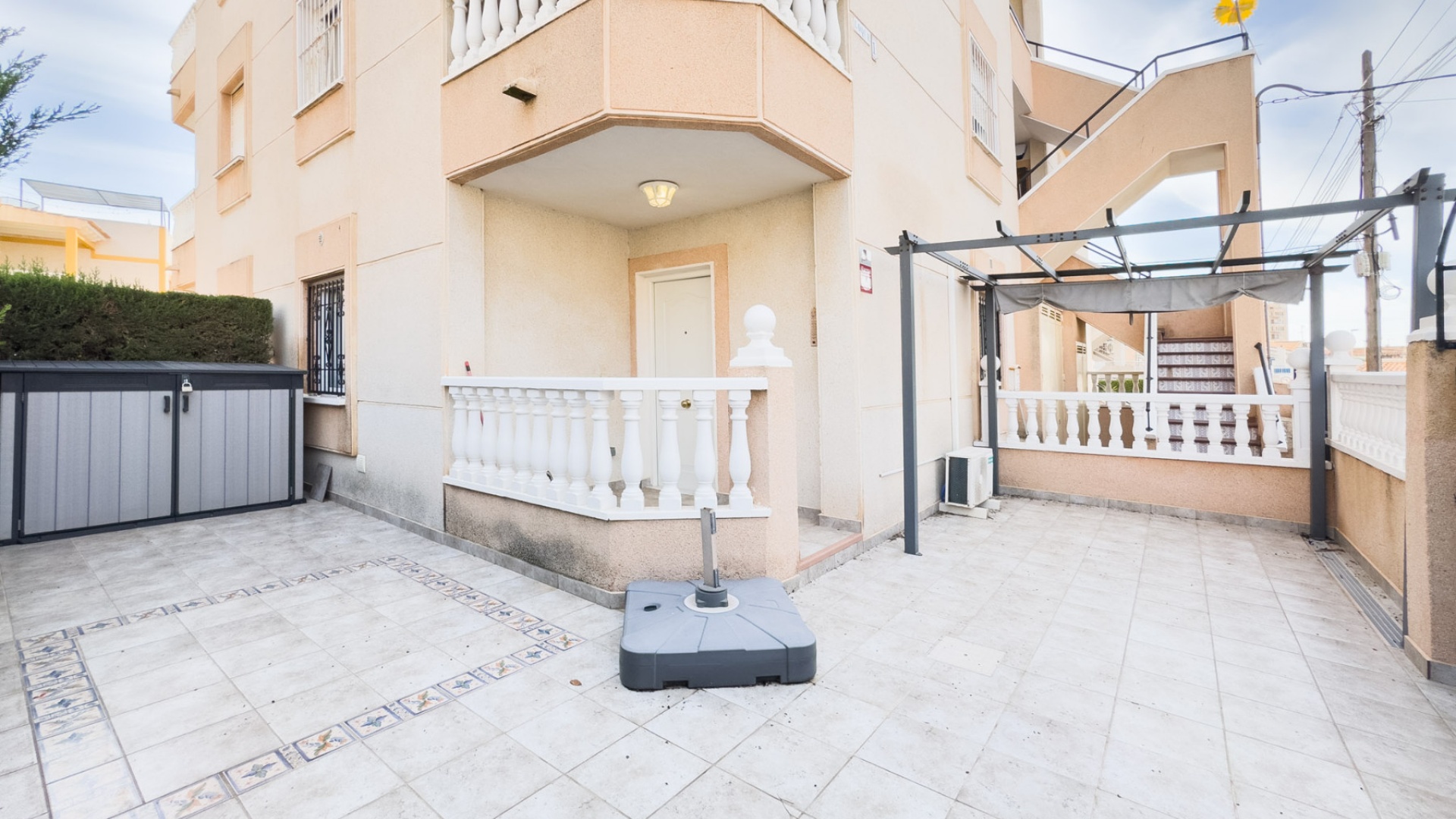 Återförsäljning - Lägenhet - Torrevieja - Beachside Torrevieja