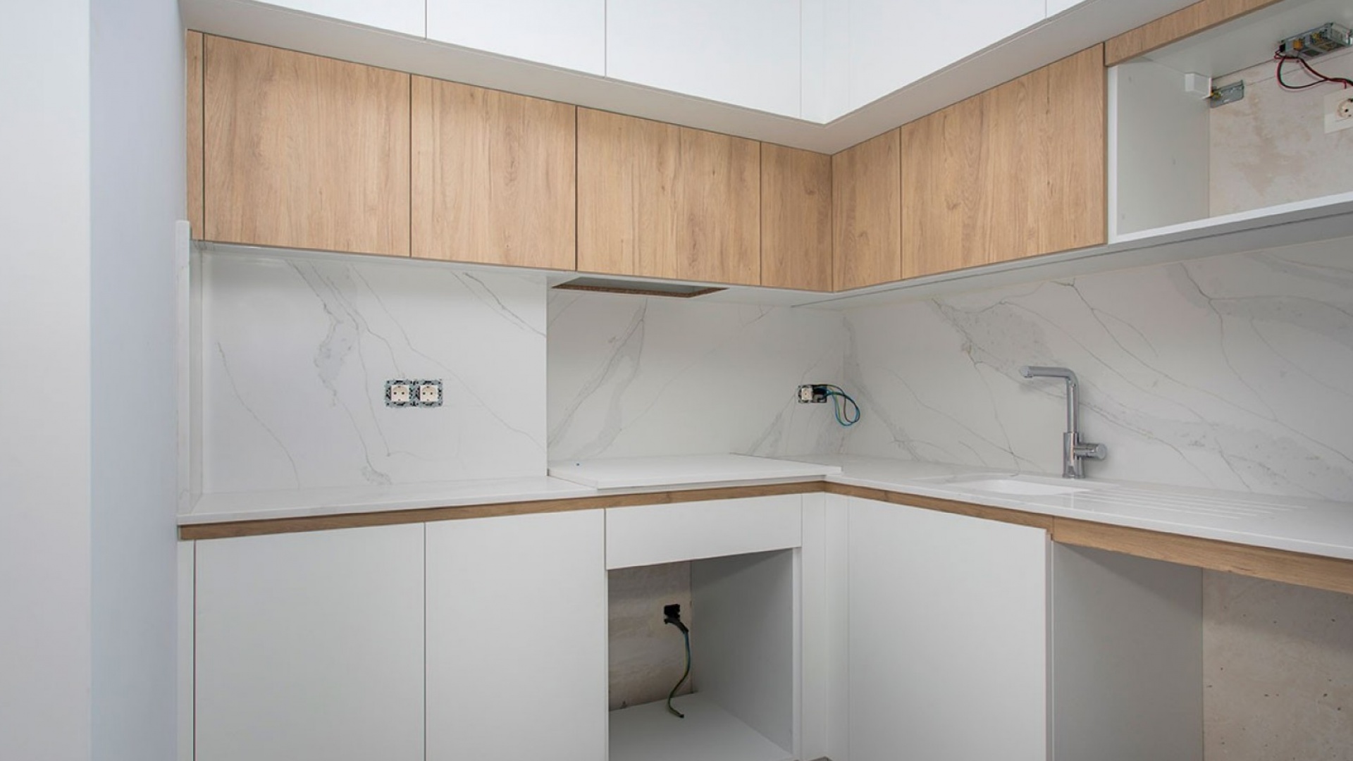 Återförsäljning - Lägenhet - Torrevieja - Beachside Torrevieja