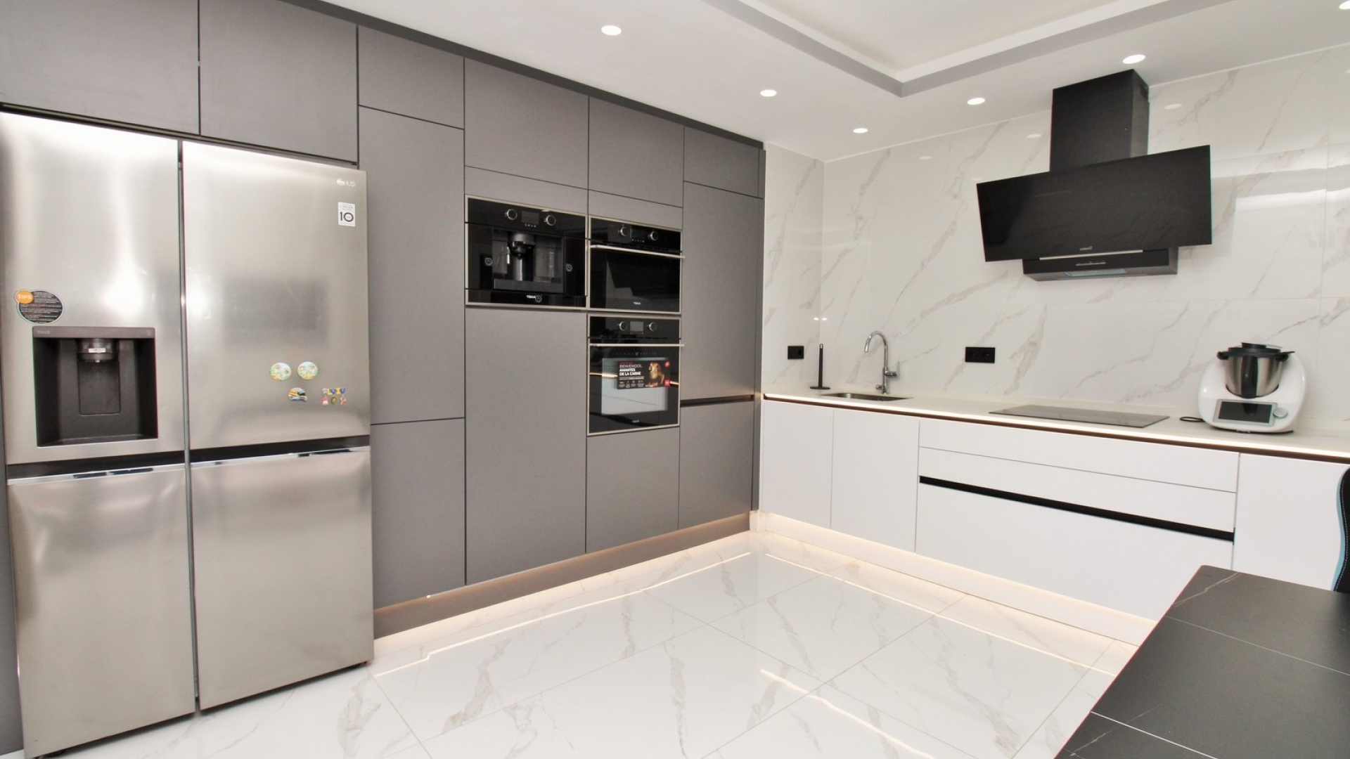 Återförsäljning - Lägenhet - Torrevieja - Beachside Torrevieja