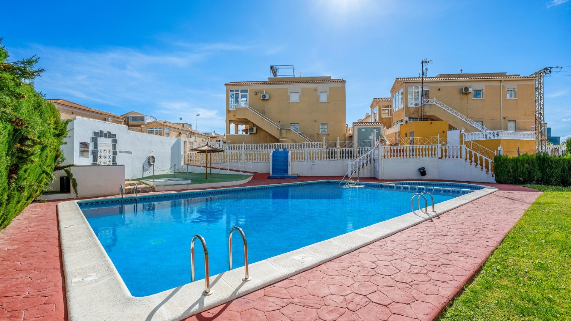 Återförsäljning - Lägenhet - Torrevieja - Beachside Torrevieja