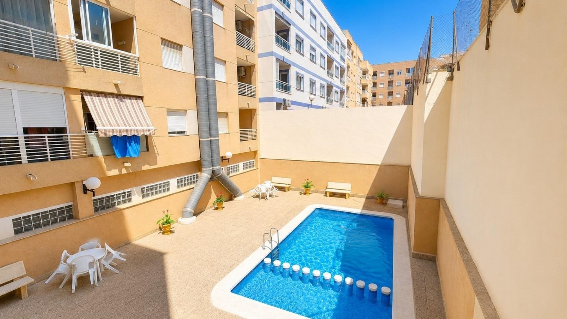 Återförsäljning - Lägenhet - Torrevieja - Beachside Torrevieja