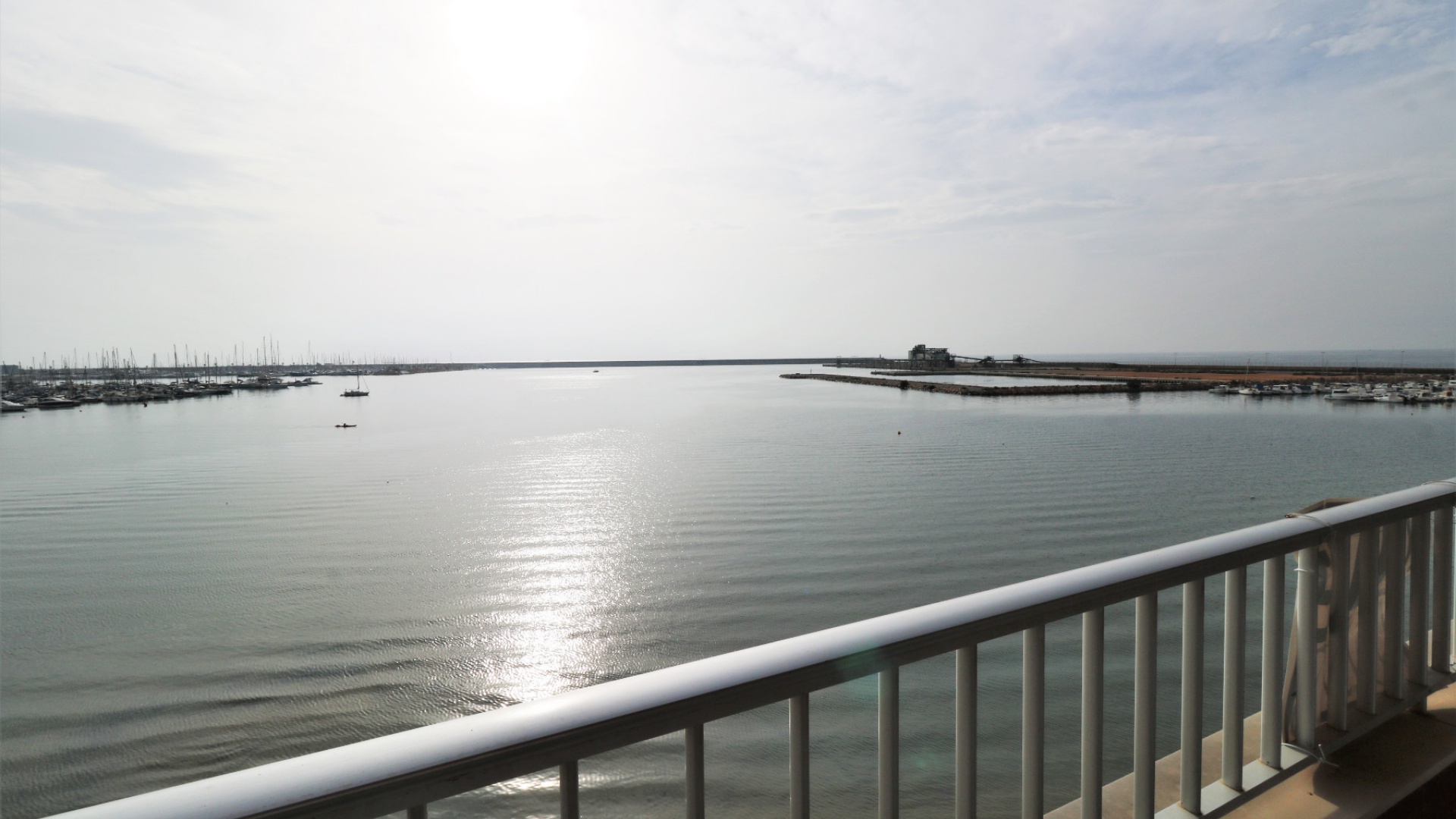 Återförsäljning - Lägenhet - Torrevieja - Beachside Torrevieja