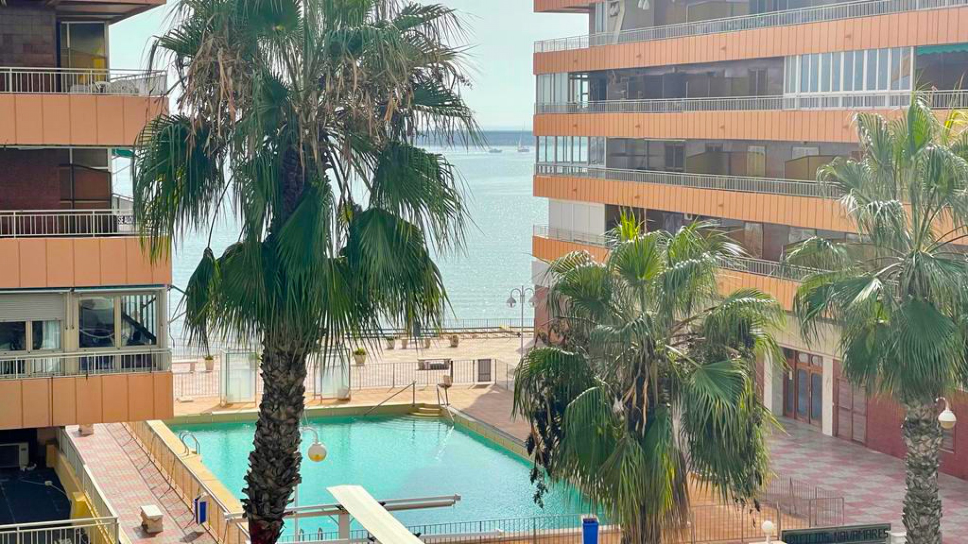 Återförsäljning - Lägenhet - Torrevieja - Beachside Torrevieja