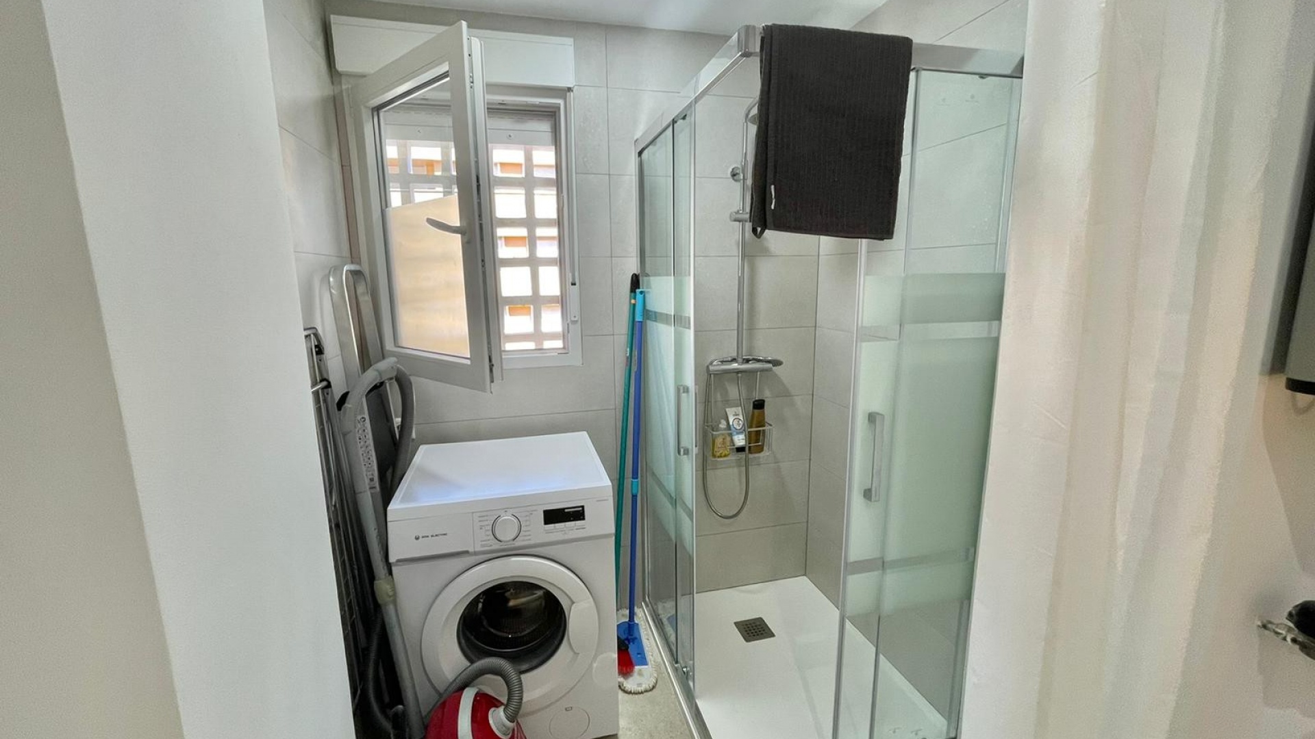 Återförsäljning - Lägenhet - Torrevieja - Beachside Torrevieja