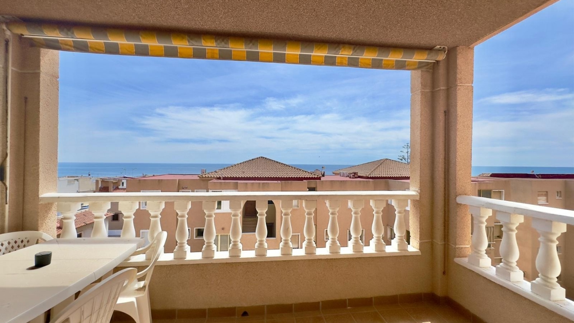 Återförsäljning - Lägenhet - Torrevieja - Cabo Cervera
