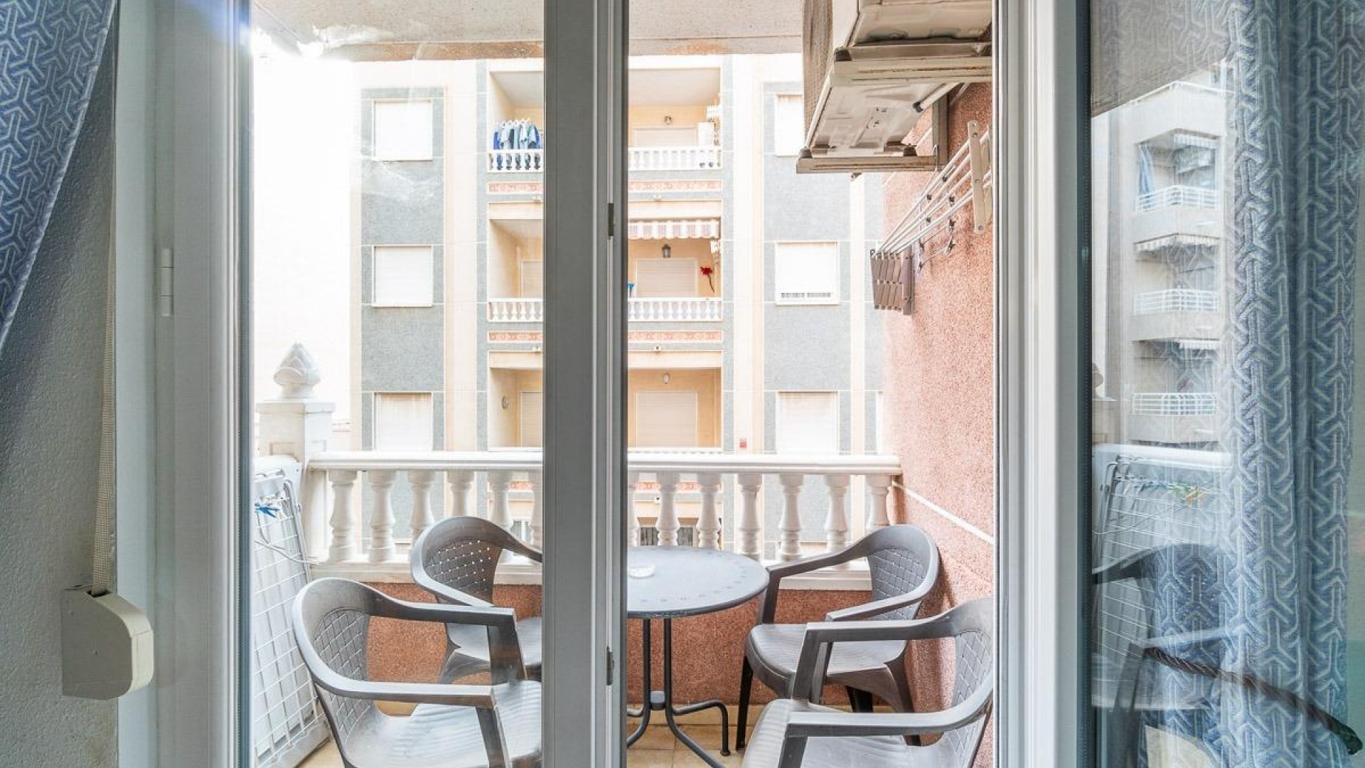 Återförsäljning - Lägenhet - Torrevieja - Centro